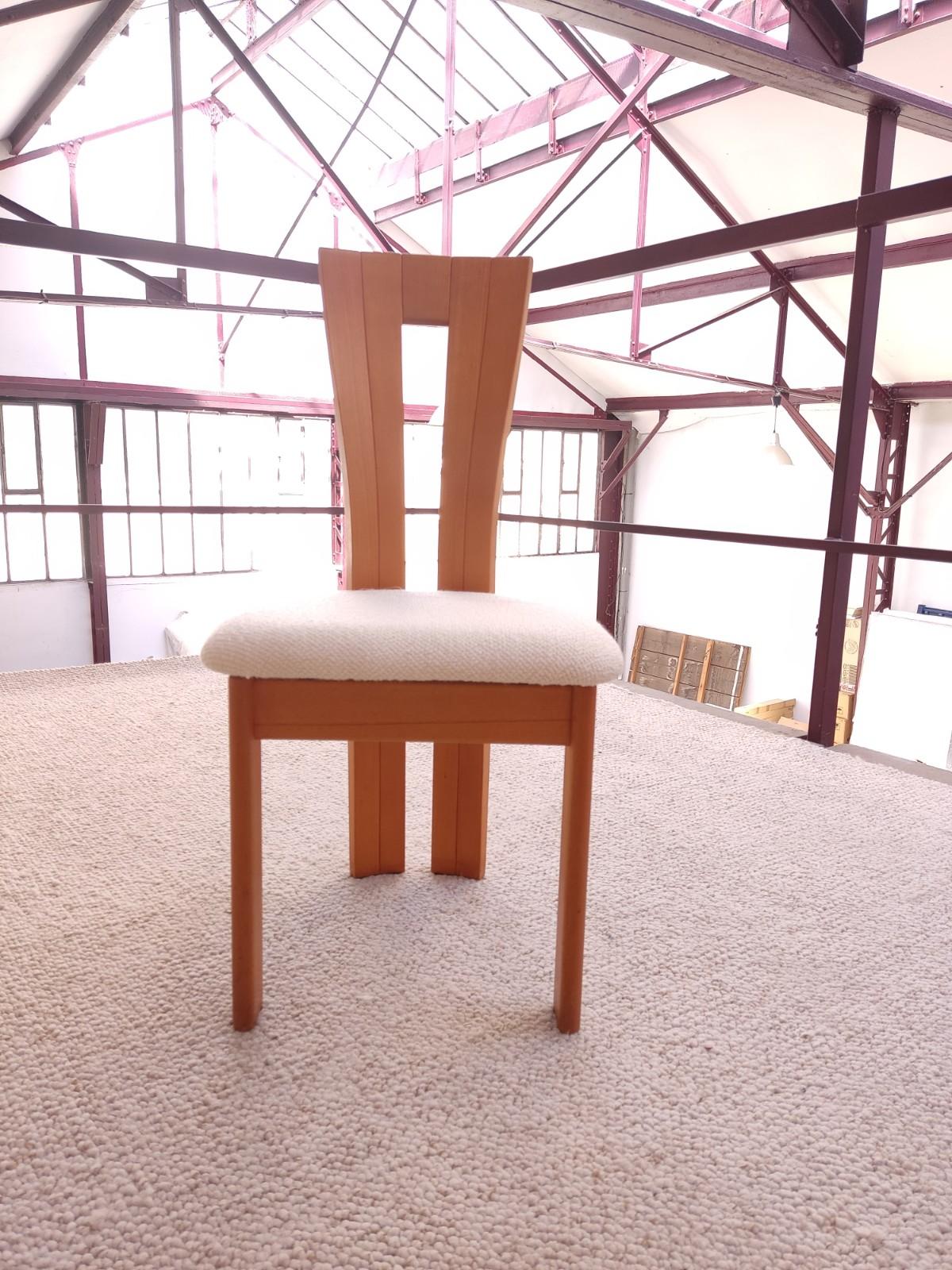 6 Woods and Bouclé Chairs For Sale 1