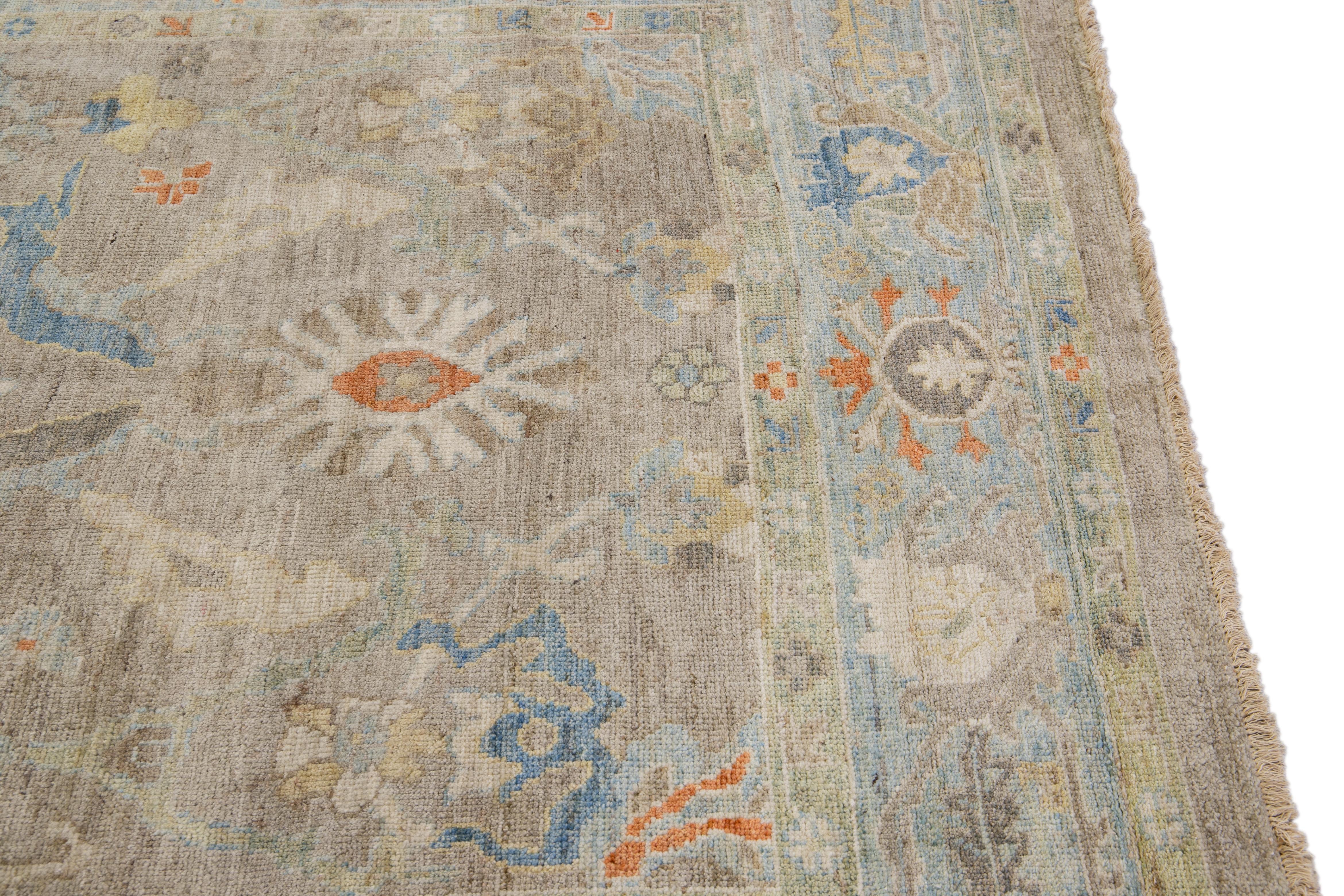 6 x 10 Modern Hand-knotted Sultanabad Brown Wool Rug With Floral Design In New Condition For Sale In Norwalk, CT