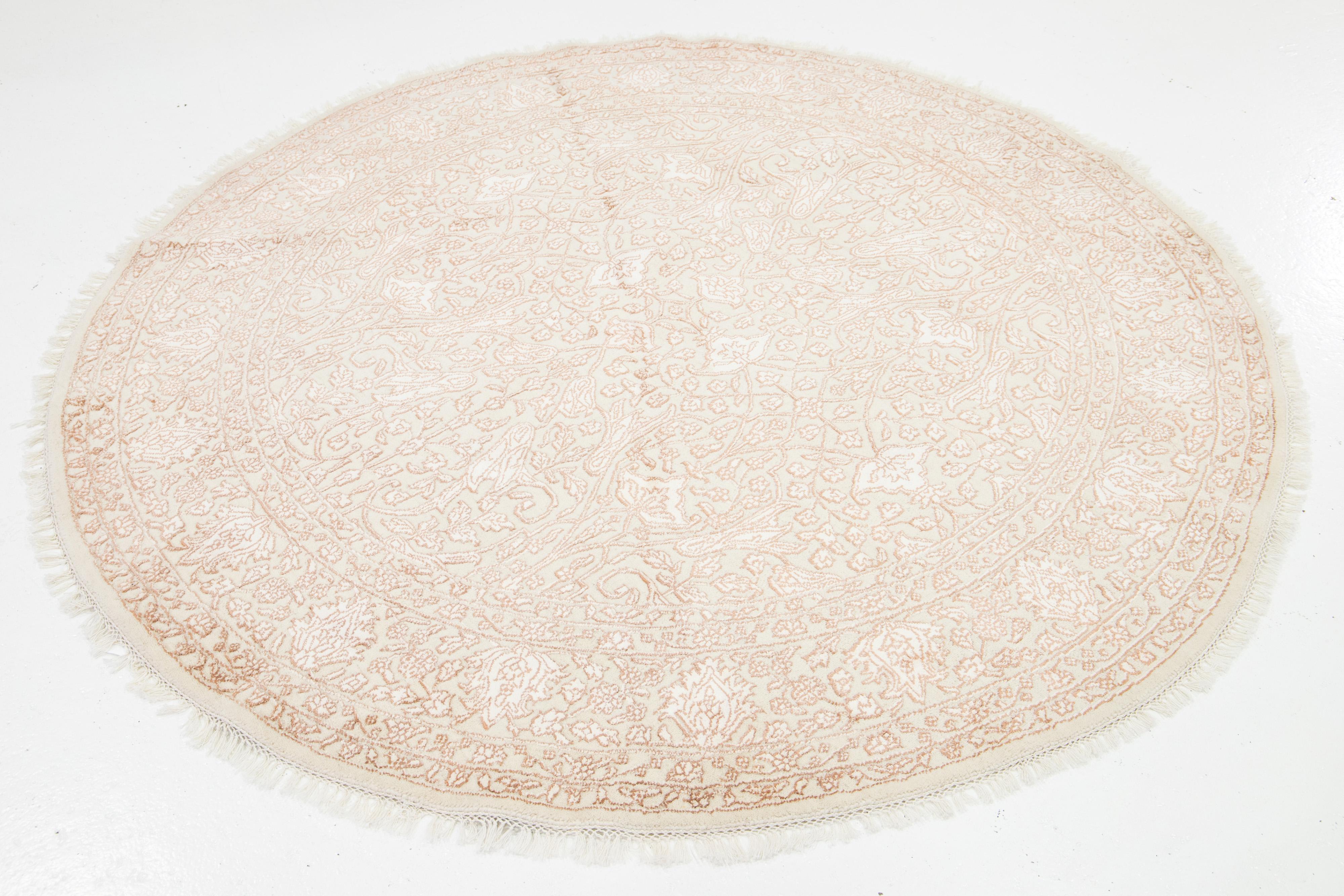 6 x 6 Modern Beige Wool and Silk Round Rug With Floral Design In New Condition For Sale In Norwalk, CT