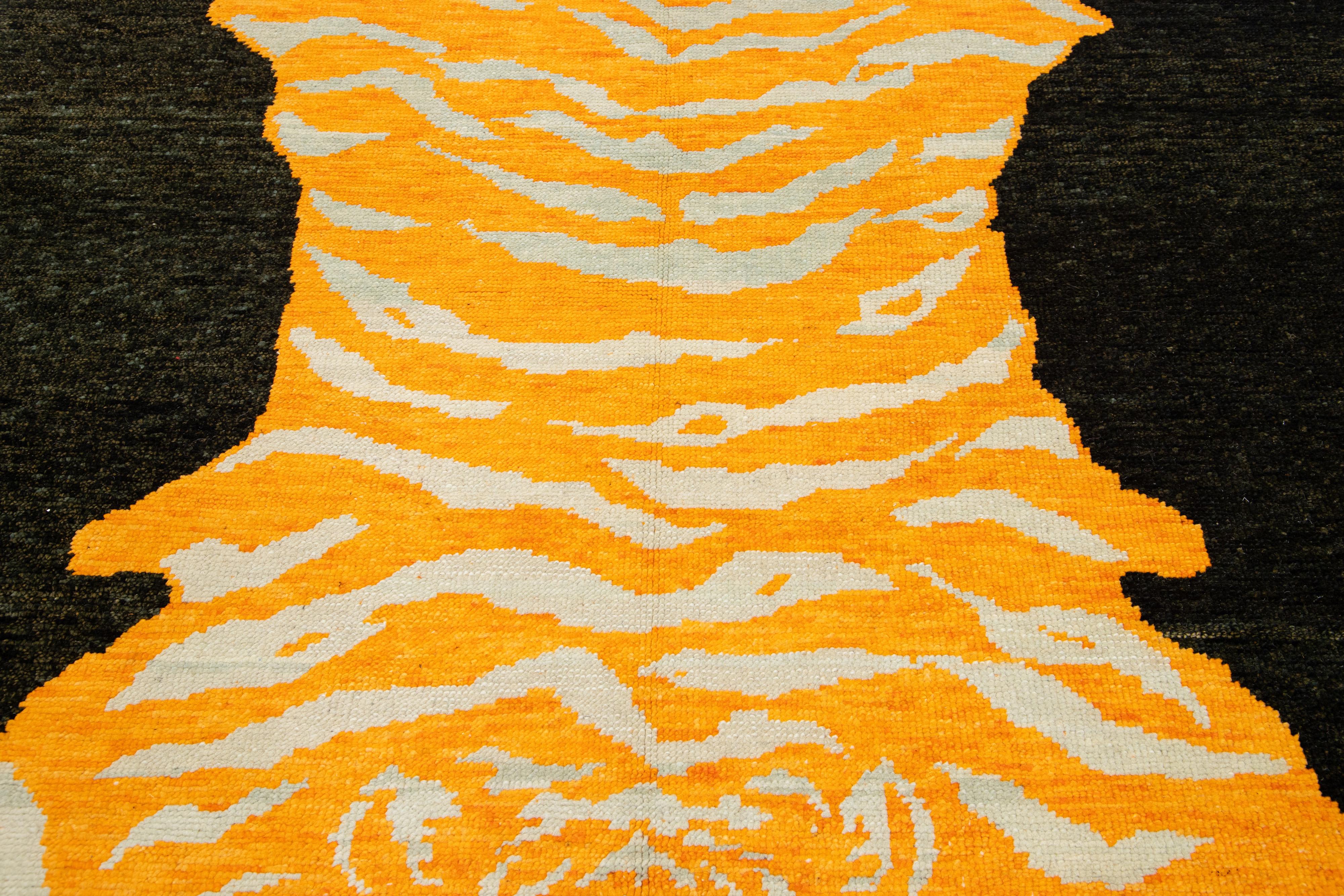 6 x 8 Handmade Tiger Designed Black Wool Rug  For Sale 2