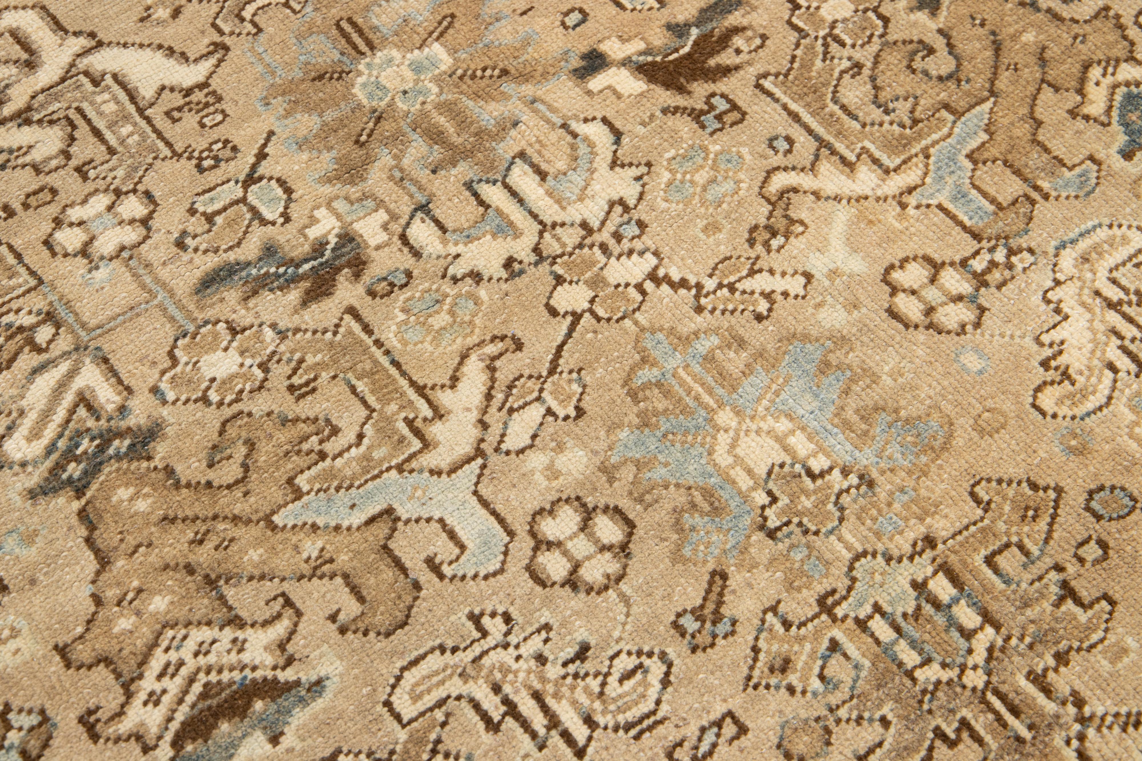 6 x 9 Antiker Beigefarbener handgefertigter persischer Heriz-Wollteppich mit Allover-Motiv aus Wolle im Zustand „Hervorragend“ im Angebot in Norwalk, CT