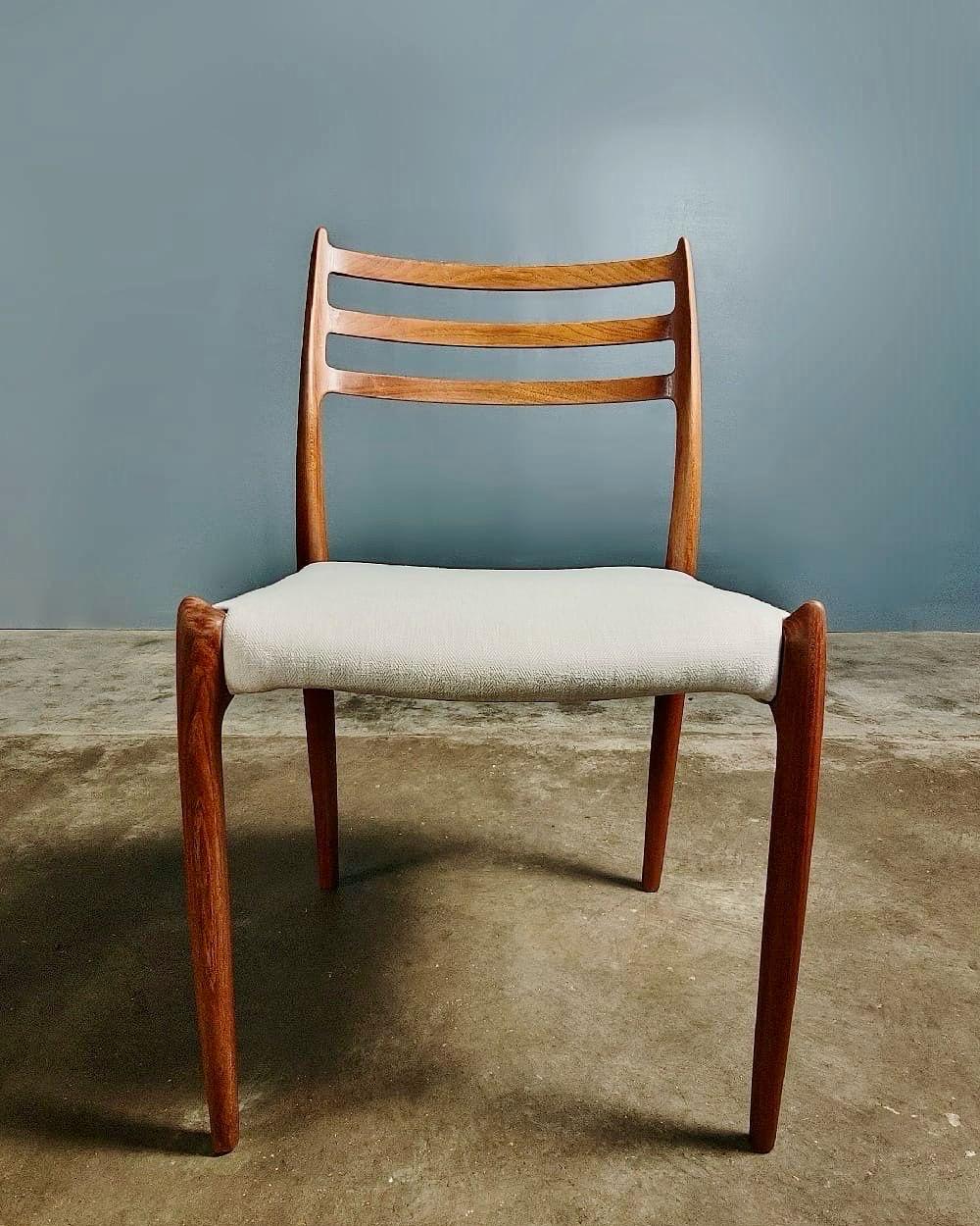 New Stock ✅

6 x Model 78 Teak Dining chairs by Niels Otto Moller for J.L. Mollers Mobelfabrik

In 1944, Niels Otto Møller founded J.L. Møllers Møbelfabrik in Denmark.

J. L. Møllers Møbelfabrik produces chairs of extremely high quality, in timeless