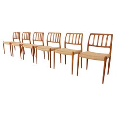 6 x chaises de salle à manger Niels Otto Møller  Modèle 83  Corde en papier  Teck  Restauré