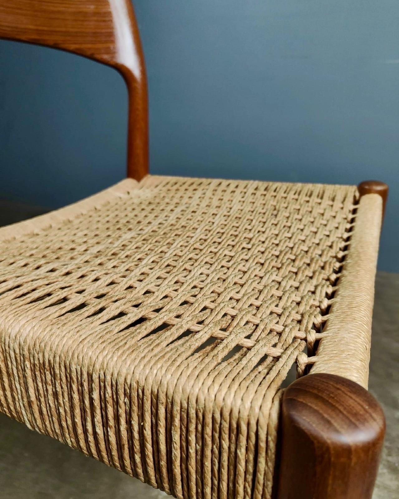 6 x Paper Cord Danish Dining Chairs By Arne Hovmand-Olsen For Mogens Kold 4