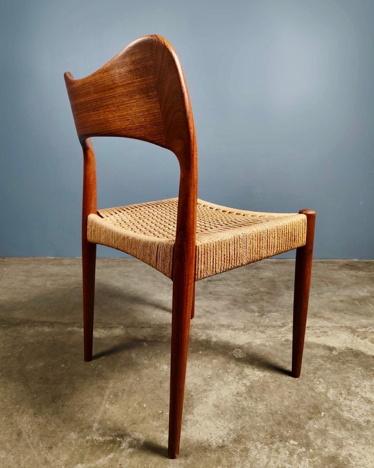 Papercord 6 x Paper Cord Danish Dining Chairs By Arne Hovmand-Olsen For Mogens Kold