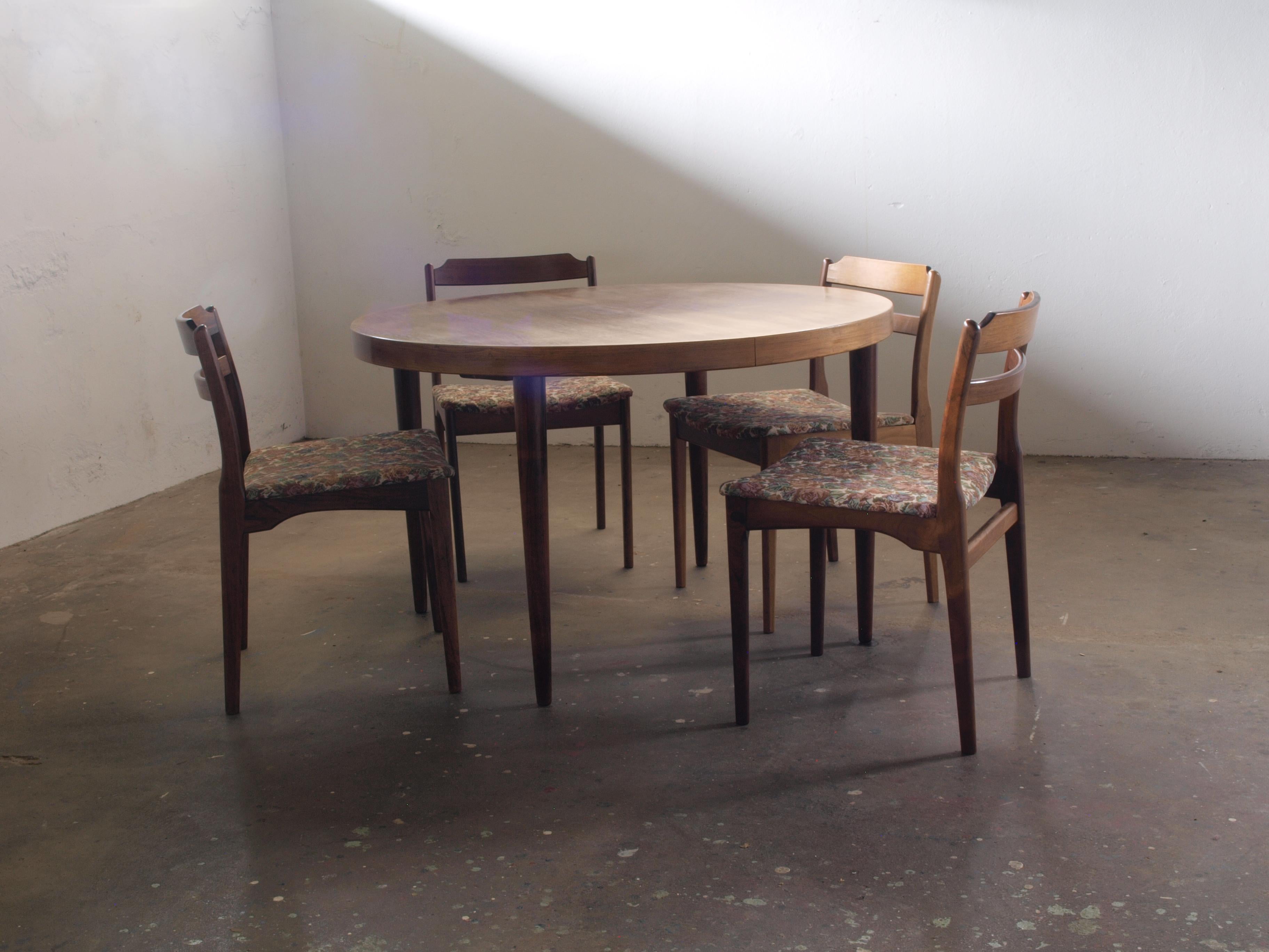 Mid-Century Modern 6 x Rosewood Dining Chairs Denmark Thorsø Stole og Møbelfabrik For Sale