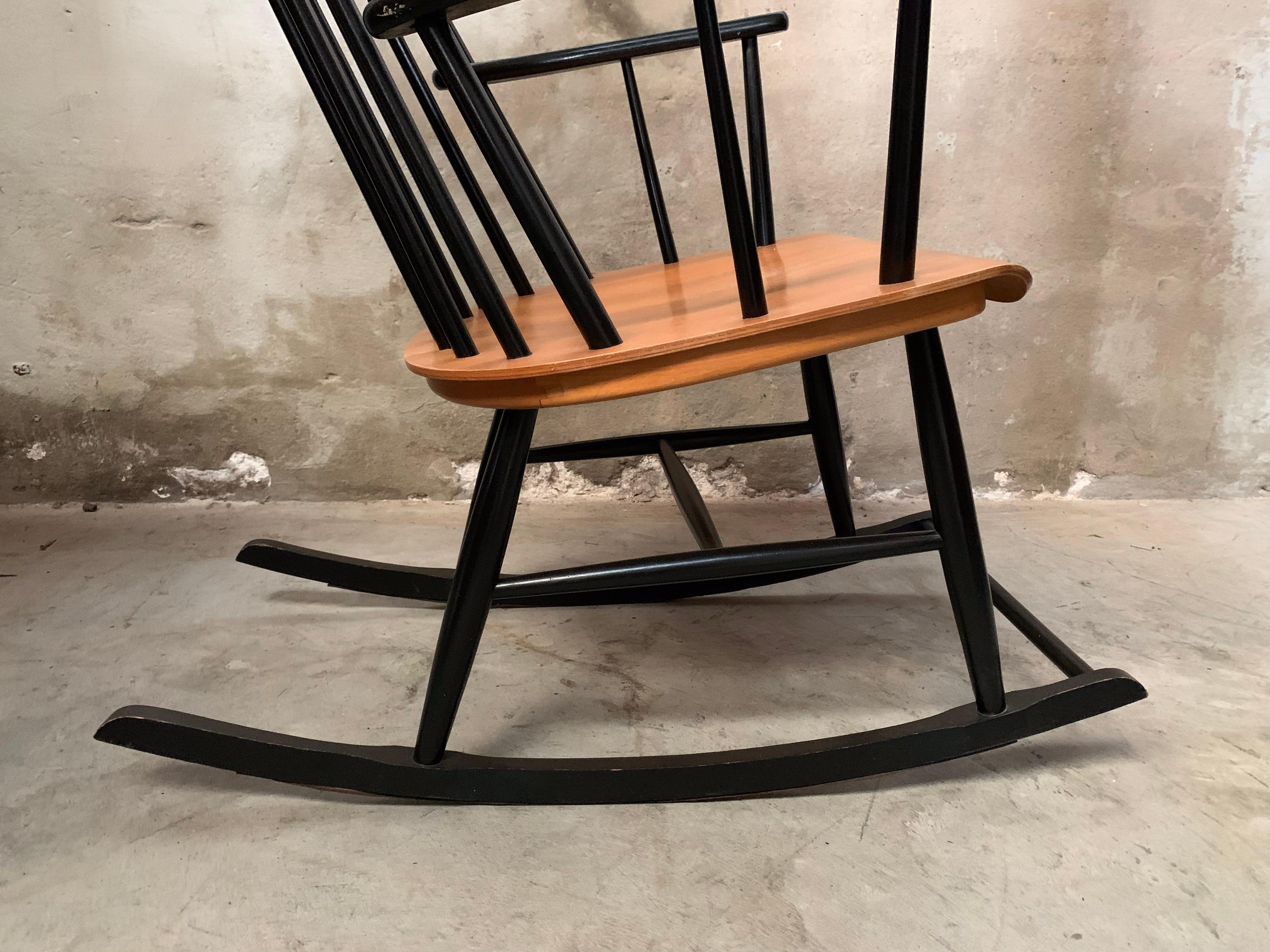 60/70's Rocking Chair, Mademoiselle Rocking Chair, Inspired by Ilmari Tapiovaara In Good Condition In Hoogeveen, NL