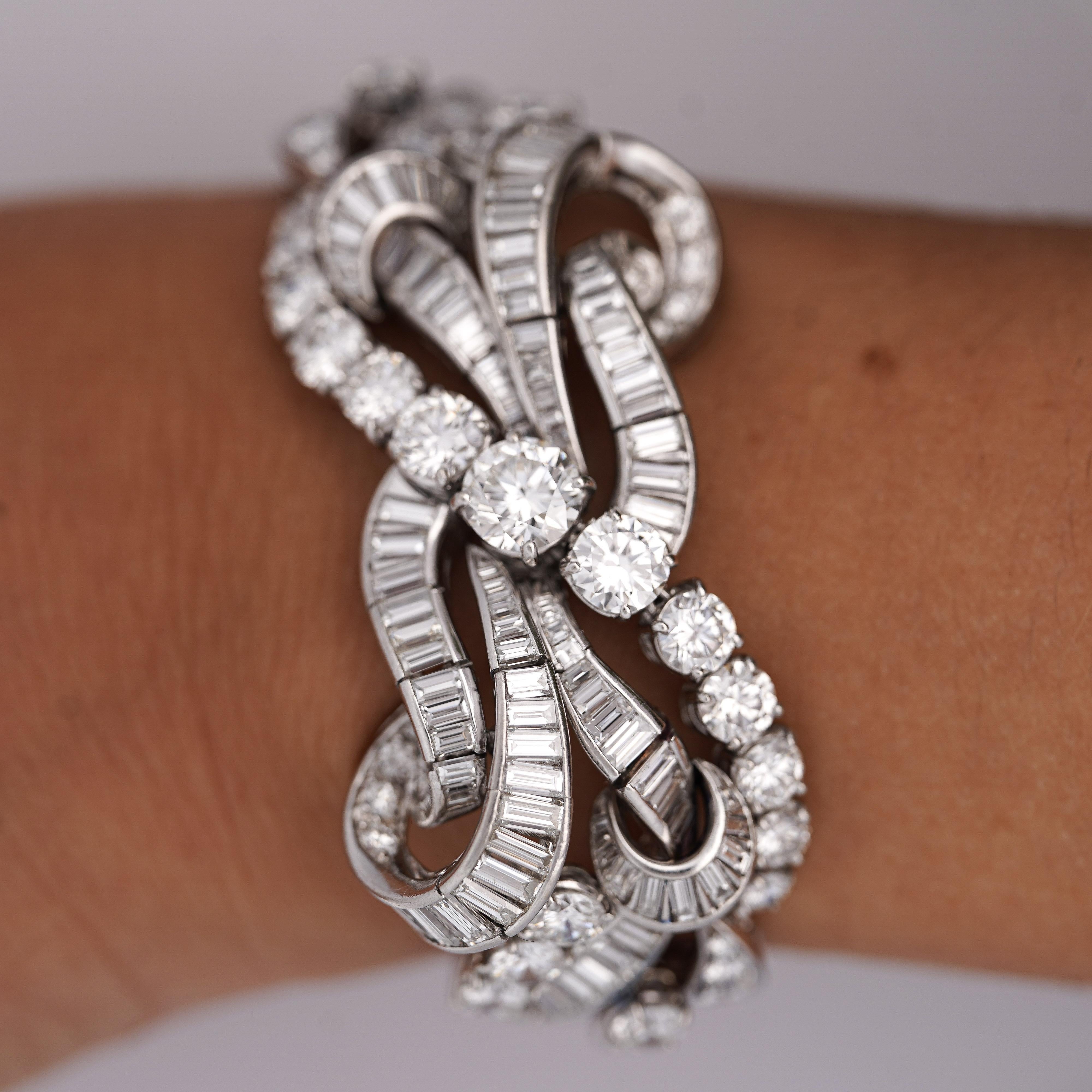 60 Carat Baguette & Round Cut Diamond in Platinum Retro Scroll Design Bracelet Excellent état - En vente à Miami, FL