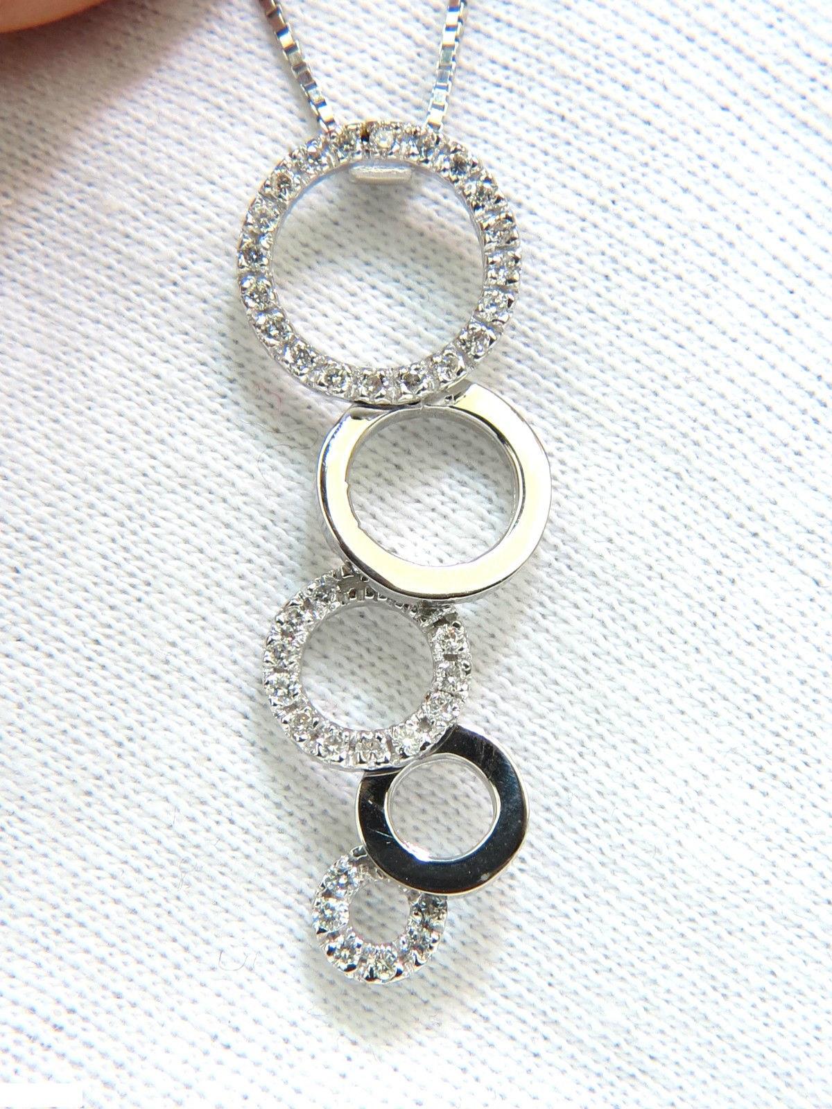 da uomo o donna .60 Carat Circle Dangles Bubbles Ciondolo con diamanti naturali F/VS 14 Karat in vendita