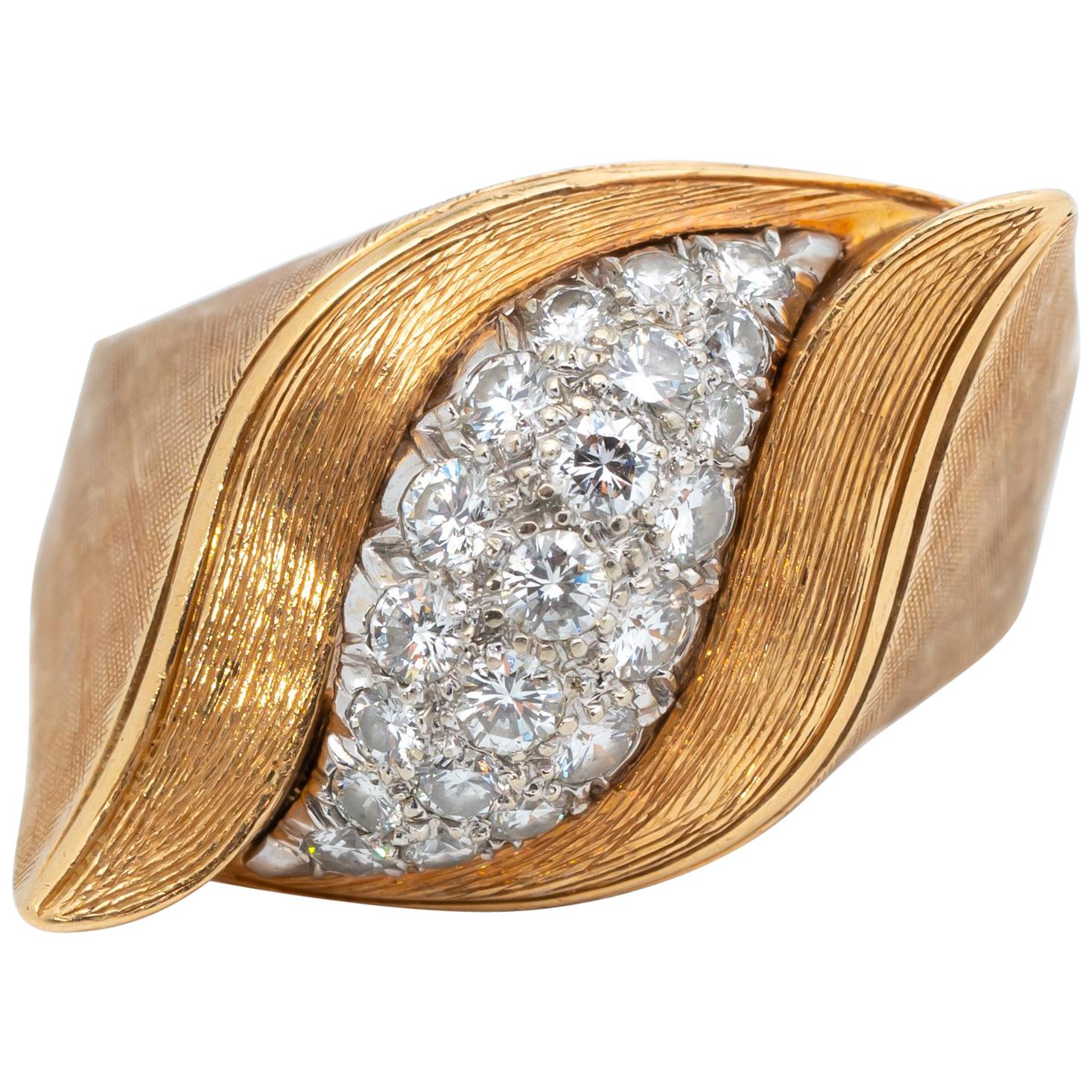 .60 Carat Diamond and 14 Karat Yellow Gold Cocktail Ring For Sale