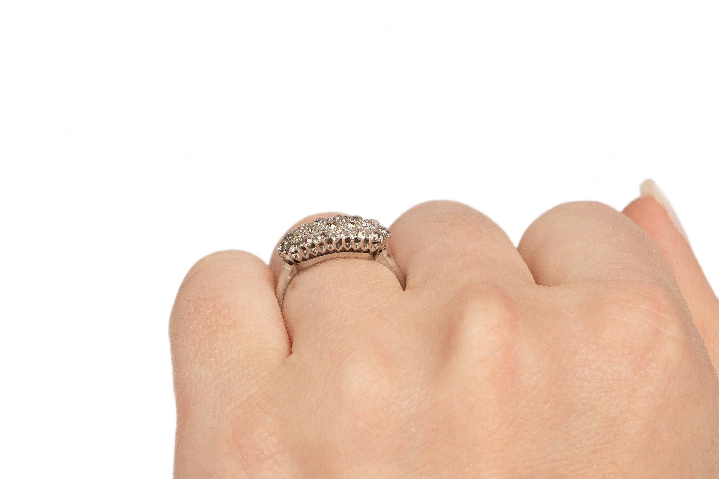 Bague de fiançailles édouardienne en platine avec diamants d'un poids total de 0,60 carat Pour femmes en vente