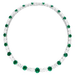 Collar de Platino con Esmeraldas y Diamantes de 60 Quilates