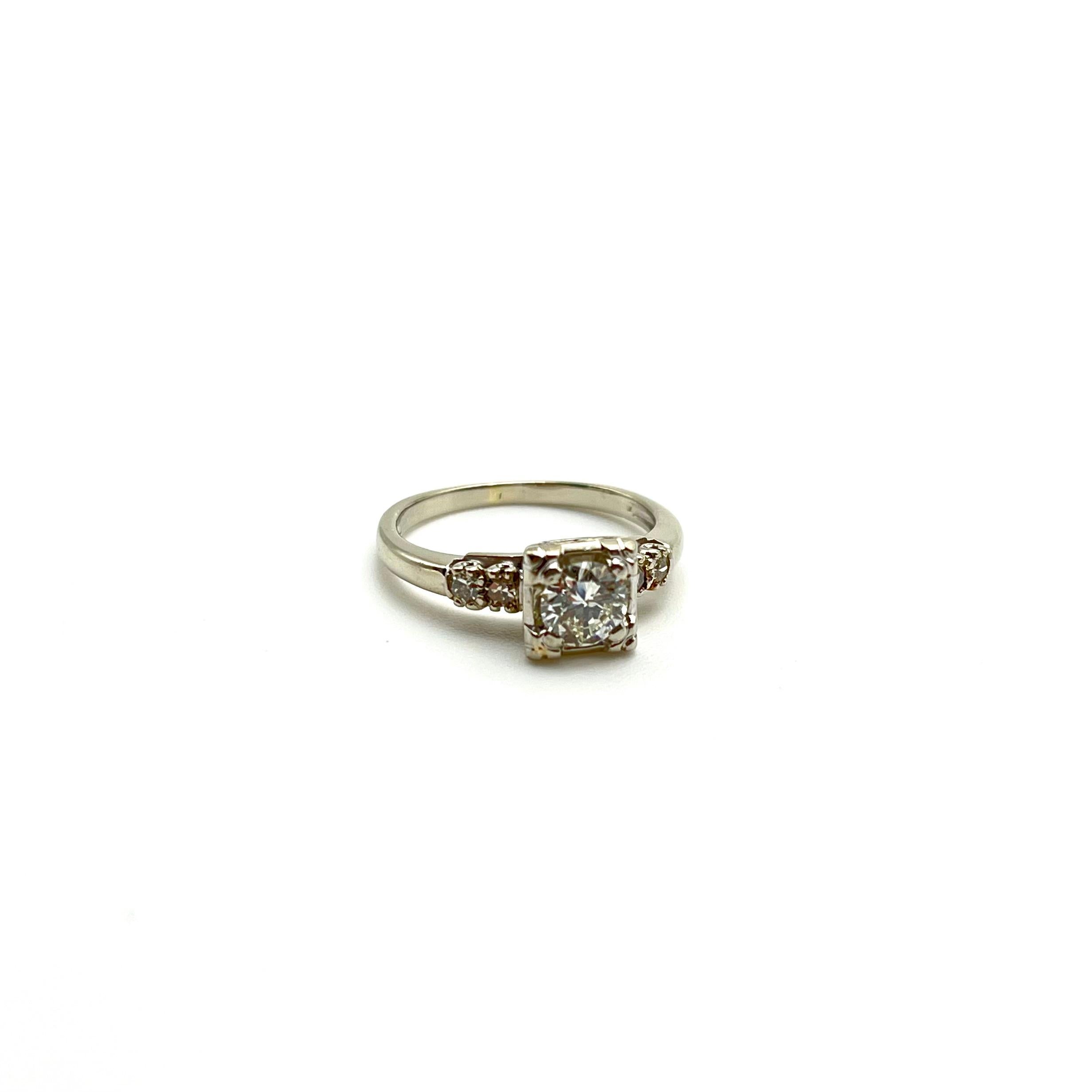 Anello di fidanzamento con diamante vintage in oro bianco 14K In condizioni buone in vendita a Lynchburg, VA