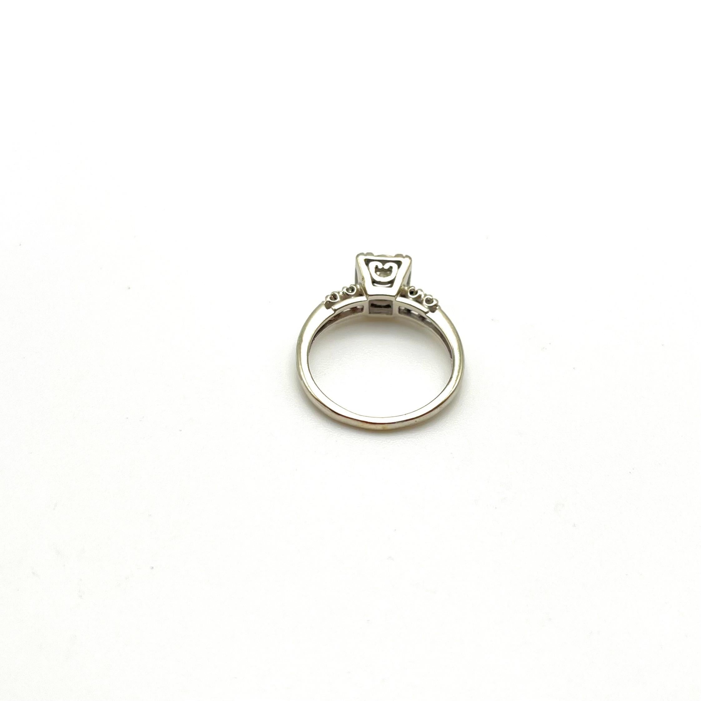 Anello di fidanzamento con diamante vintage in oro bianco 14K in vendita 1