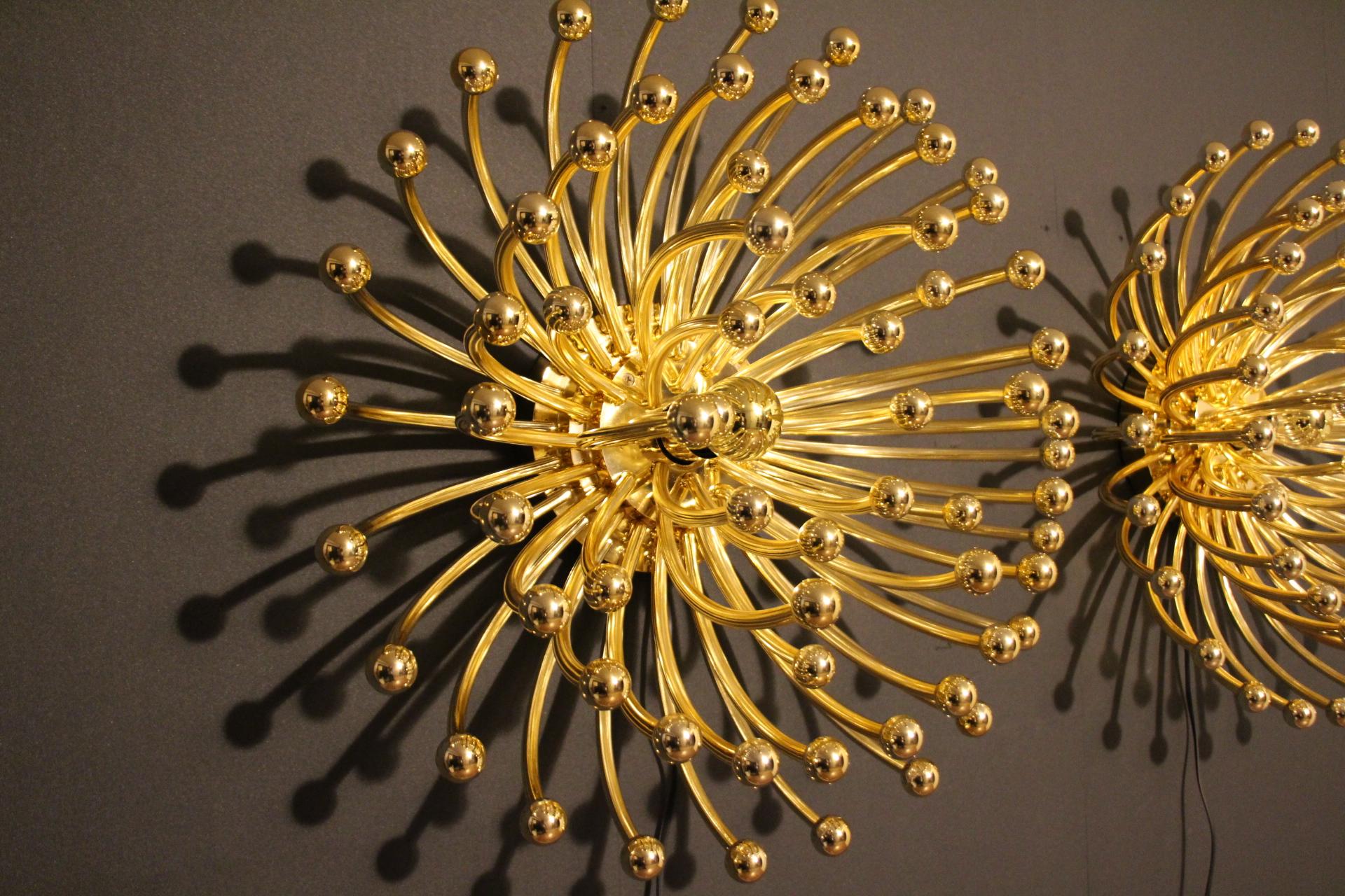 Contemporary  60 cm Gold Pistillo Chandeliers, table lamps or Wall Lamps By Valenti Milano For Sale