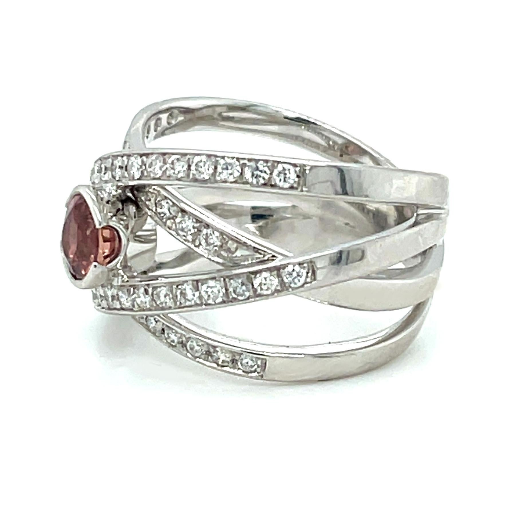 Padparadscha Sapphire and Diamond Wrap-Around Band Ring in 18k White Gold   In New Condition For Sale In Los Angeles, CA