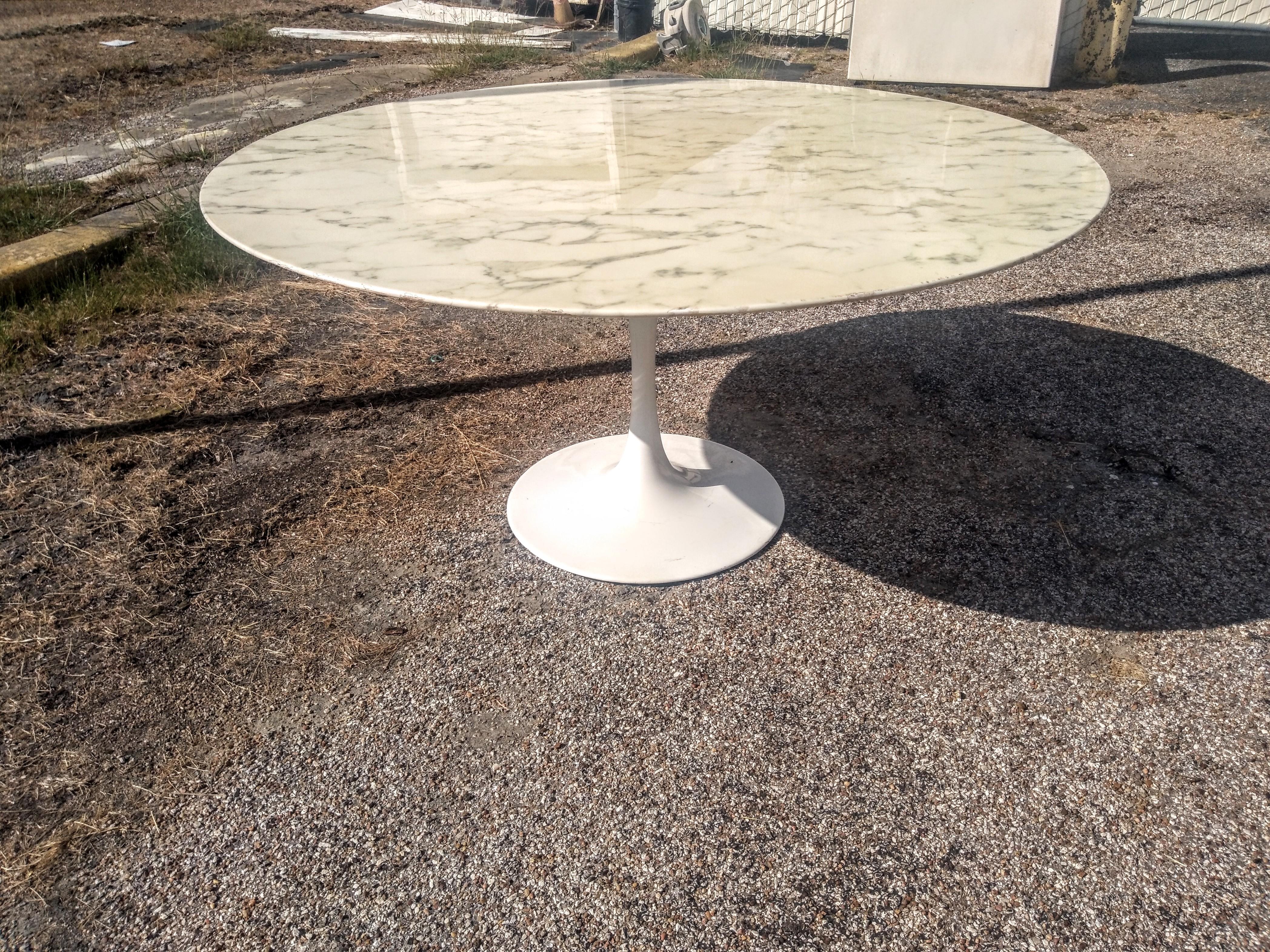Mesa Tulip de 60