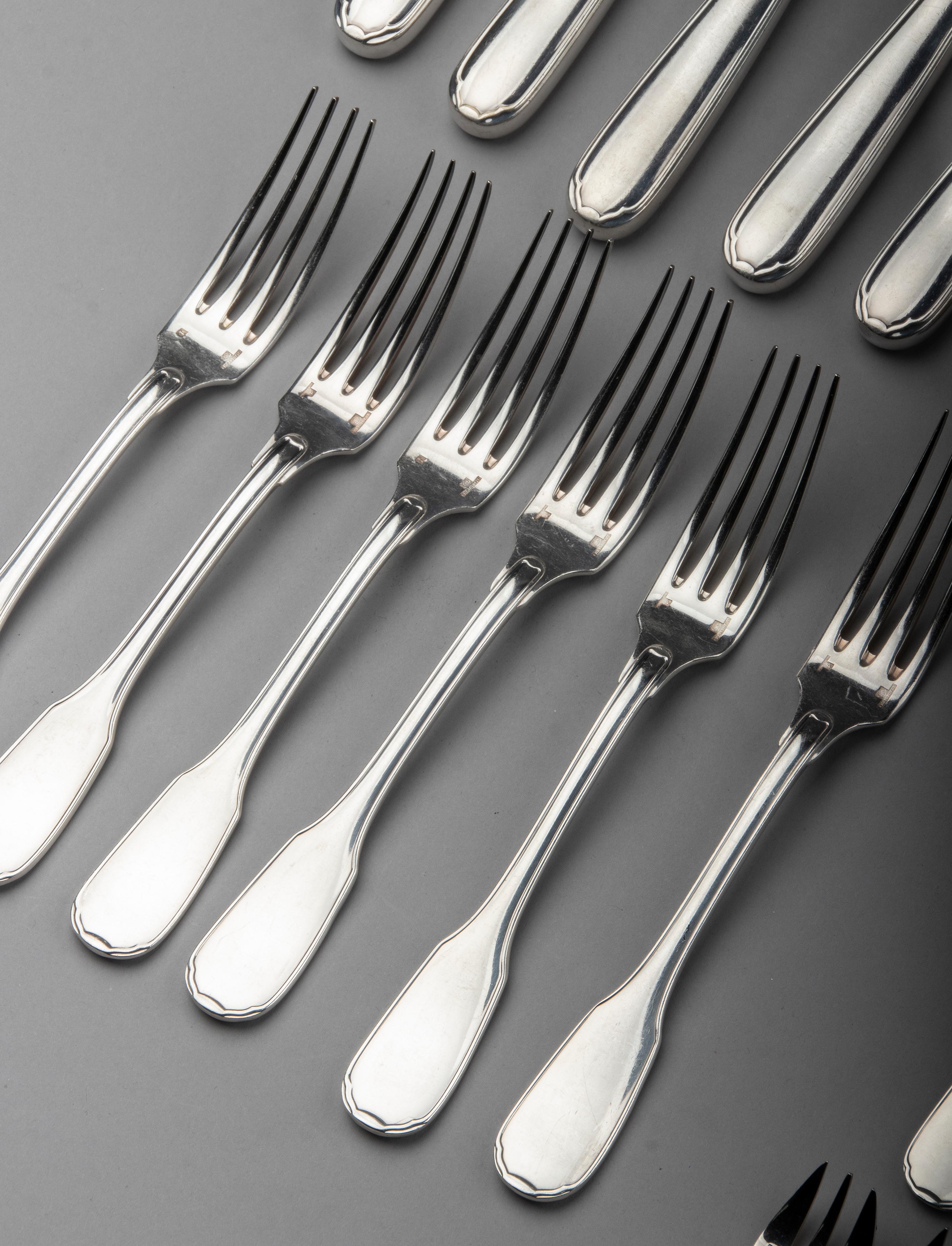 6 fourchettes à dîner en métal argenté Christofle Christofle modèle Versailles 
