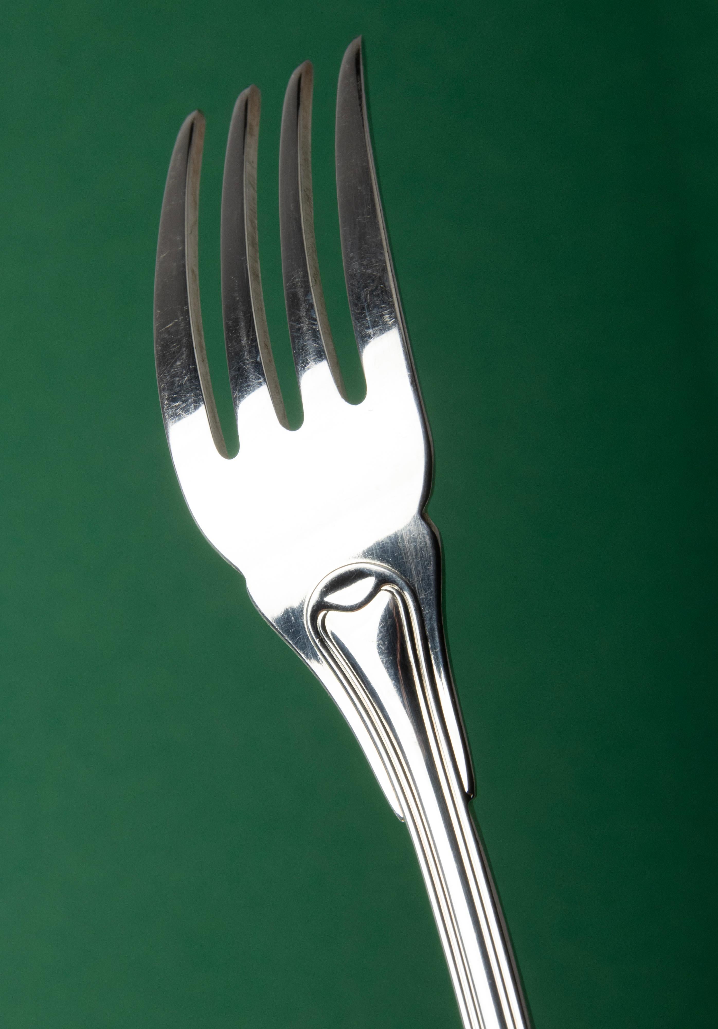 60-Piece set of Silver Plated Flatware for 12 made by Christofle - Chinon In Good Condition In Casteren, Noord-Brabant