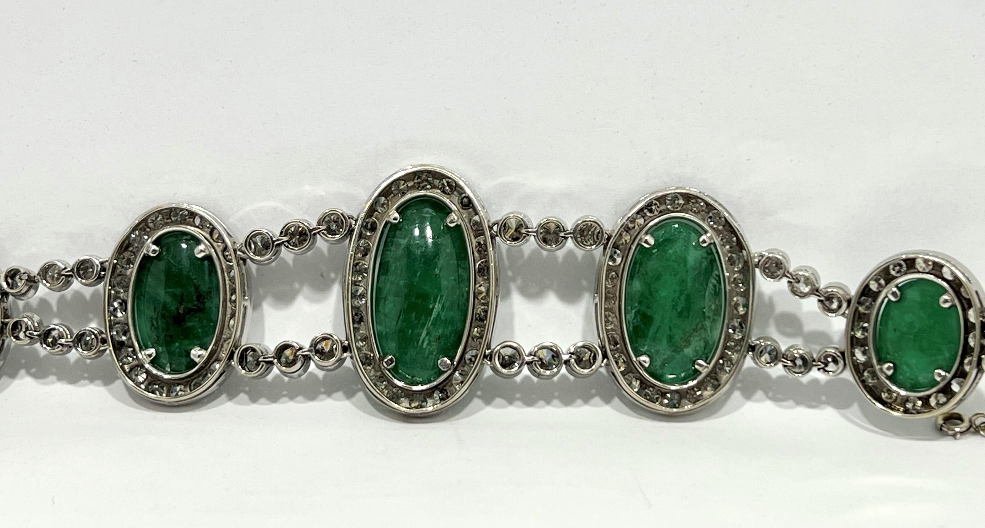 Women's or Men's 60's Colombian Cabouchon 70ct Emerald Bracelet in 18k Gold and Diamonds