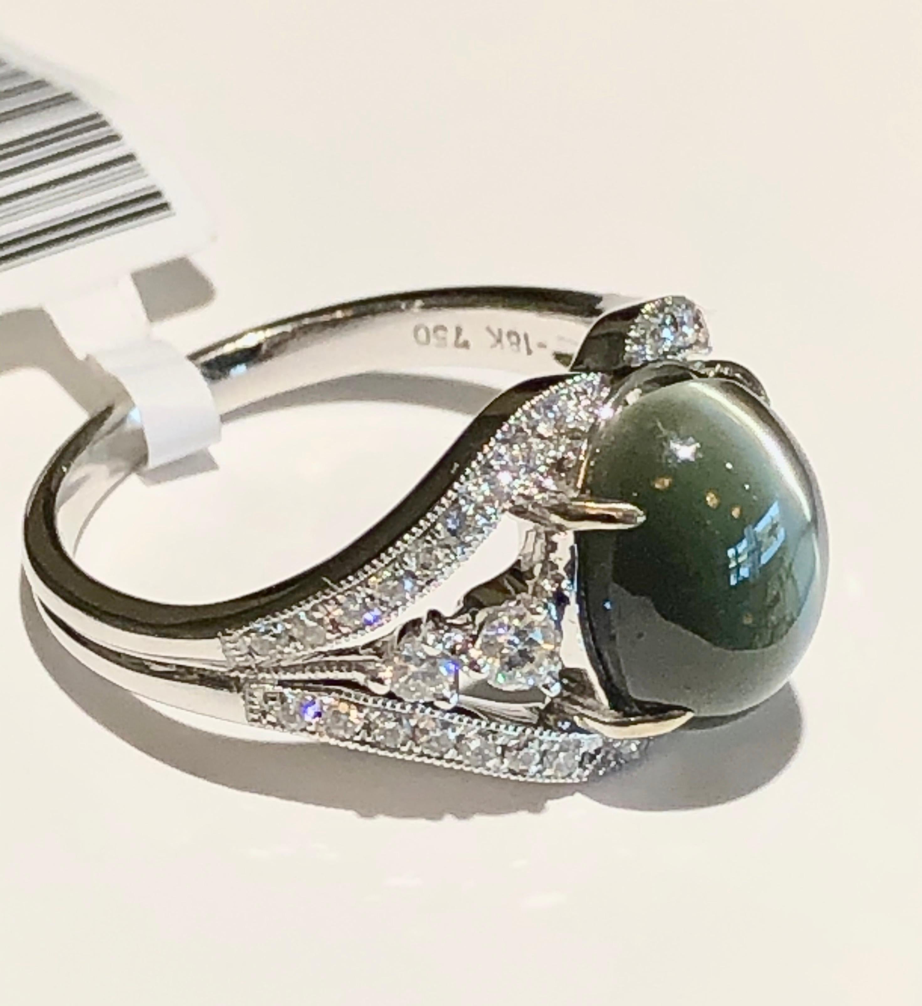 Art Deco 6.00 Ct. Cat's Eye Alexandrite Diamond 18 Karat Gold Engagement Ring For Sale