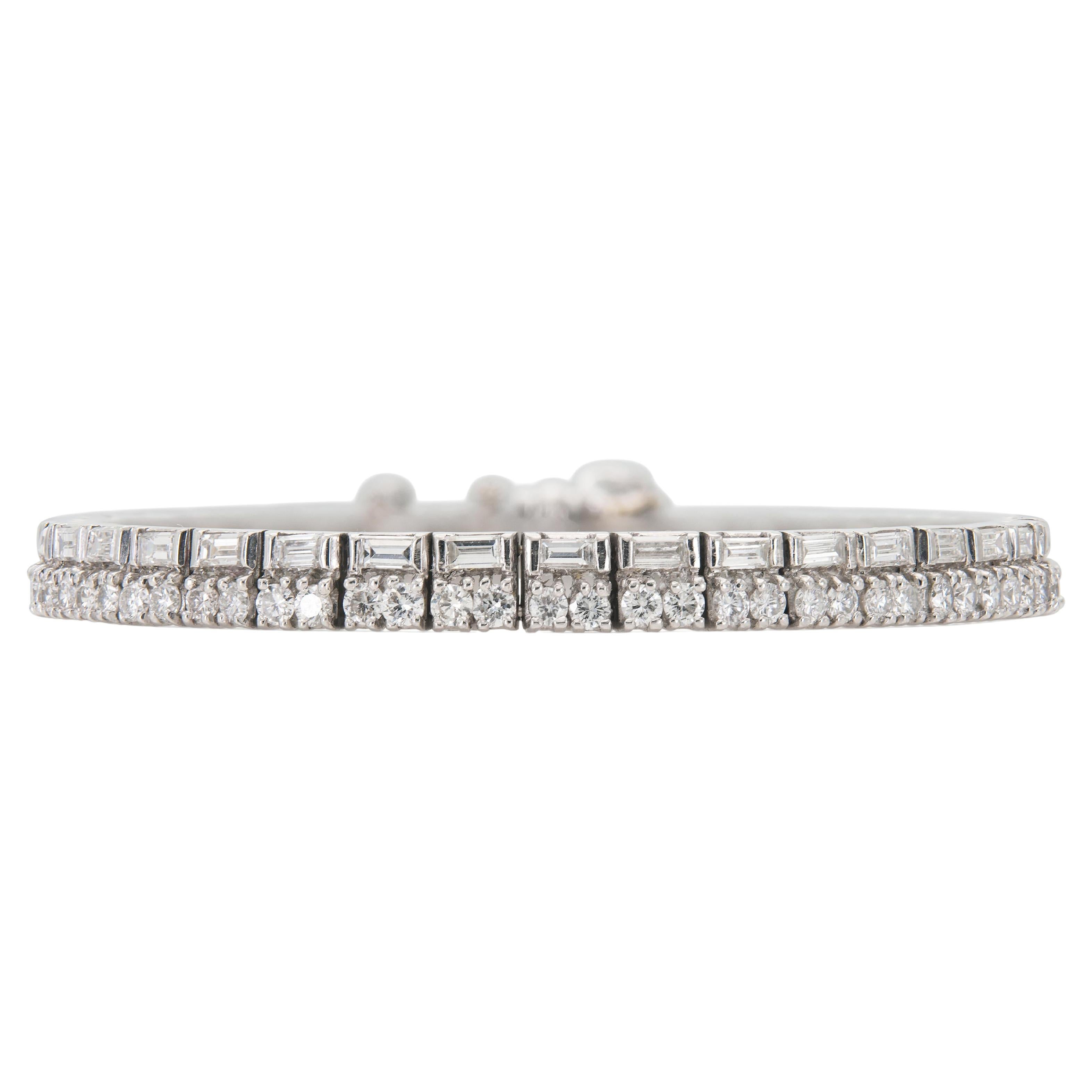 6.00 Carat Baguette and Round Brilliant Cut Diamond Line Bracelet en vente