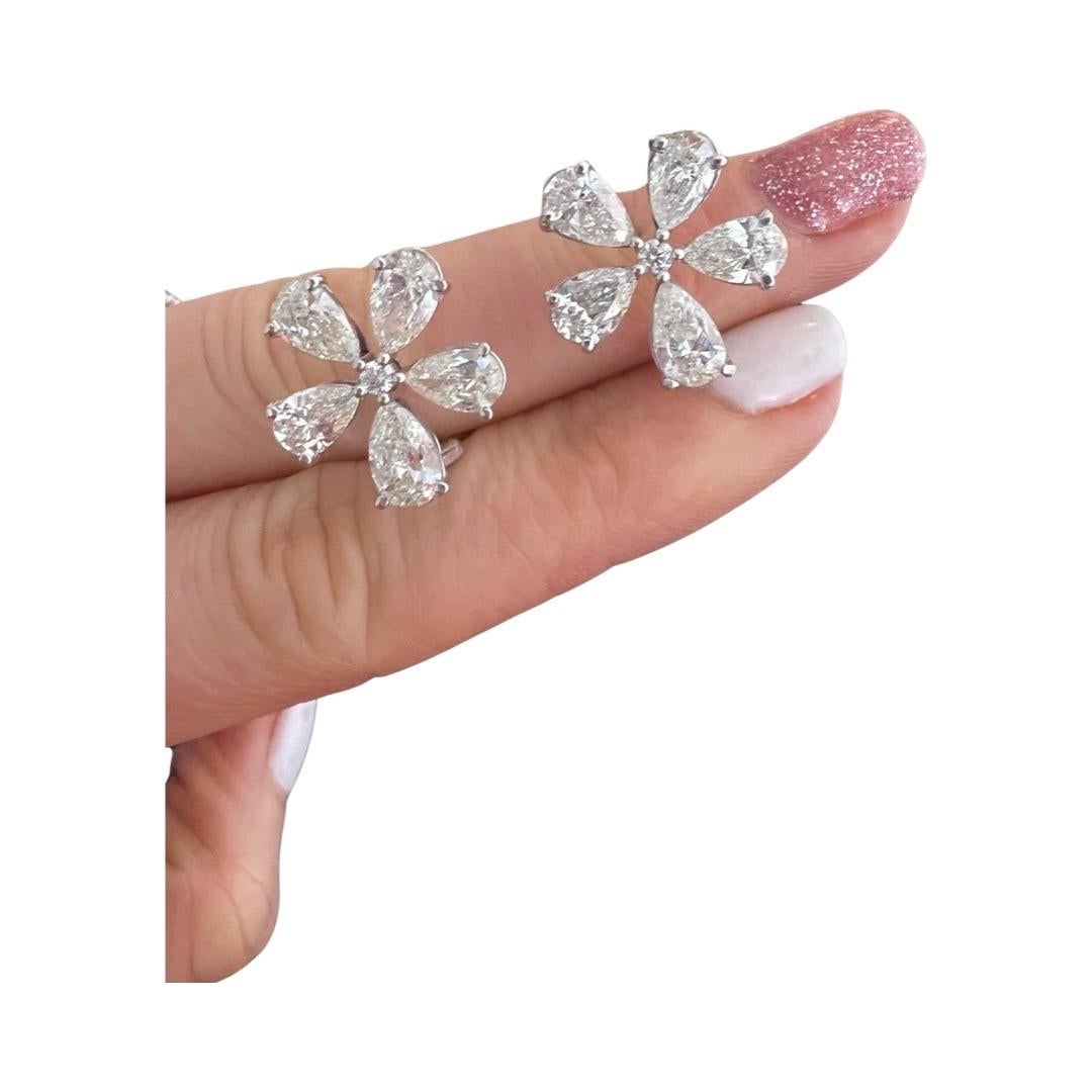 6,00 Karat Diamant-Blumen-Cluster-Ohrringe  (Zeitgenössisch) im Angebot
