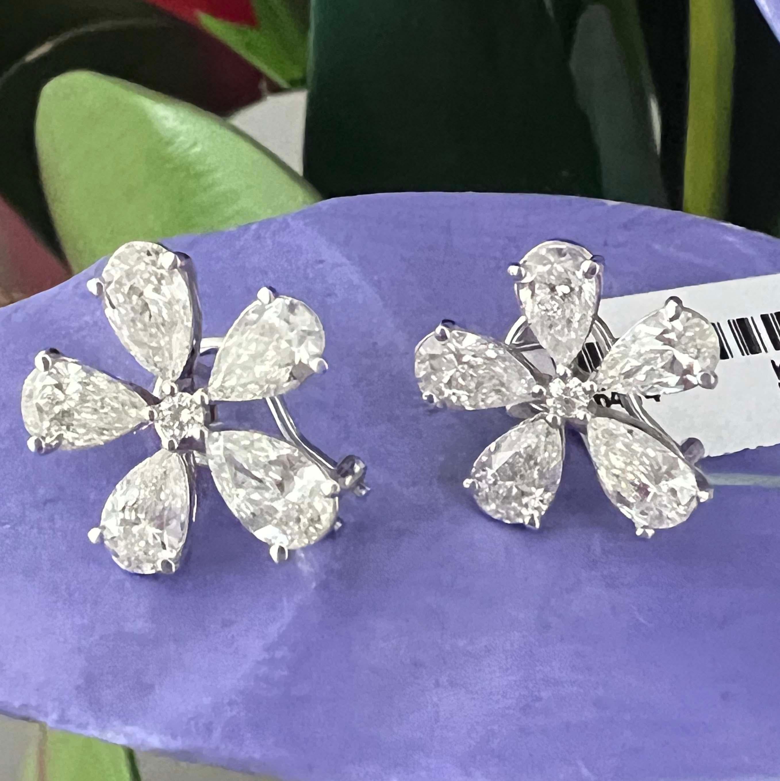 Women's or Men's 6.00 Carat Diamond Floral Cluster Earrings  For Sale