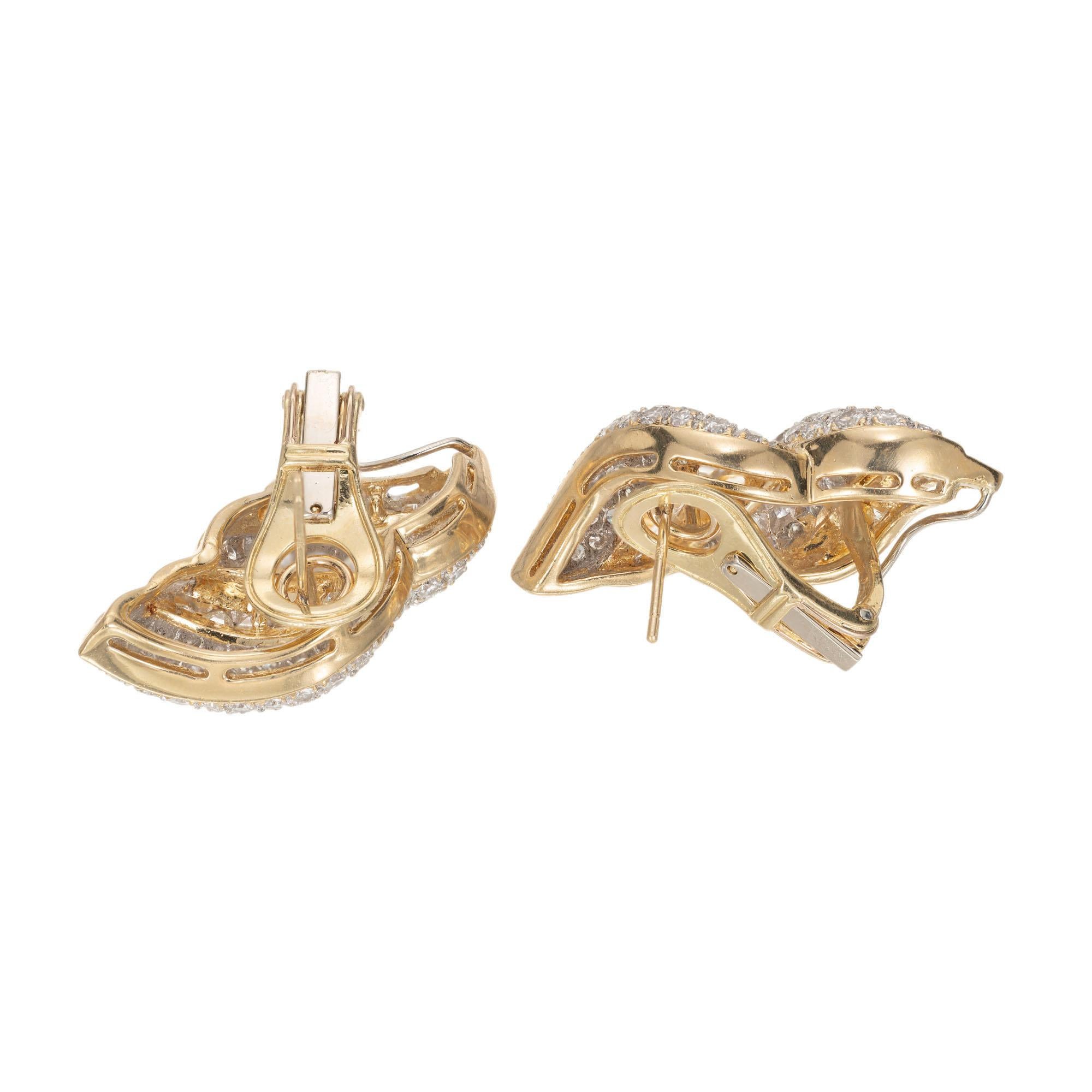 6,00 Karat Diamant-Gelbgold-Ohrringe mit Wirbel im Zustand „Gut“ im Angebot in Stamford, CT