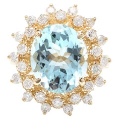 6.00 Carat Exquisite Natural Aquamarine and Diamond 14K Solid Yellow Gold Ring