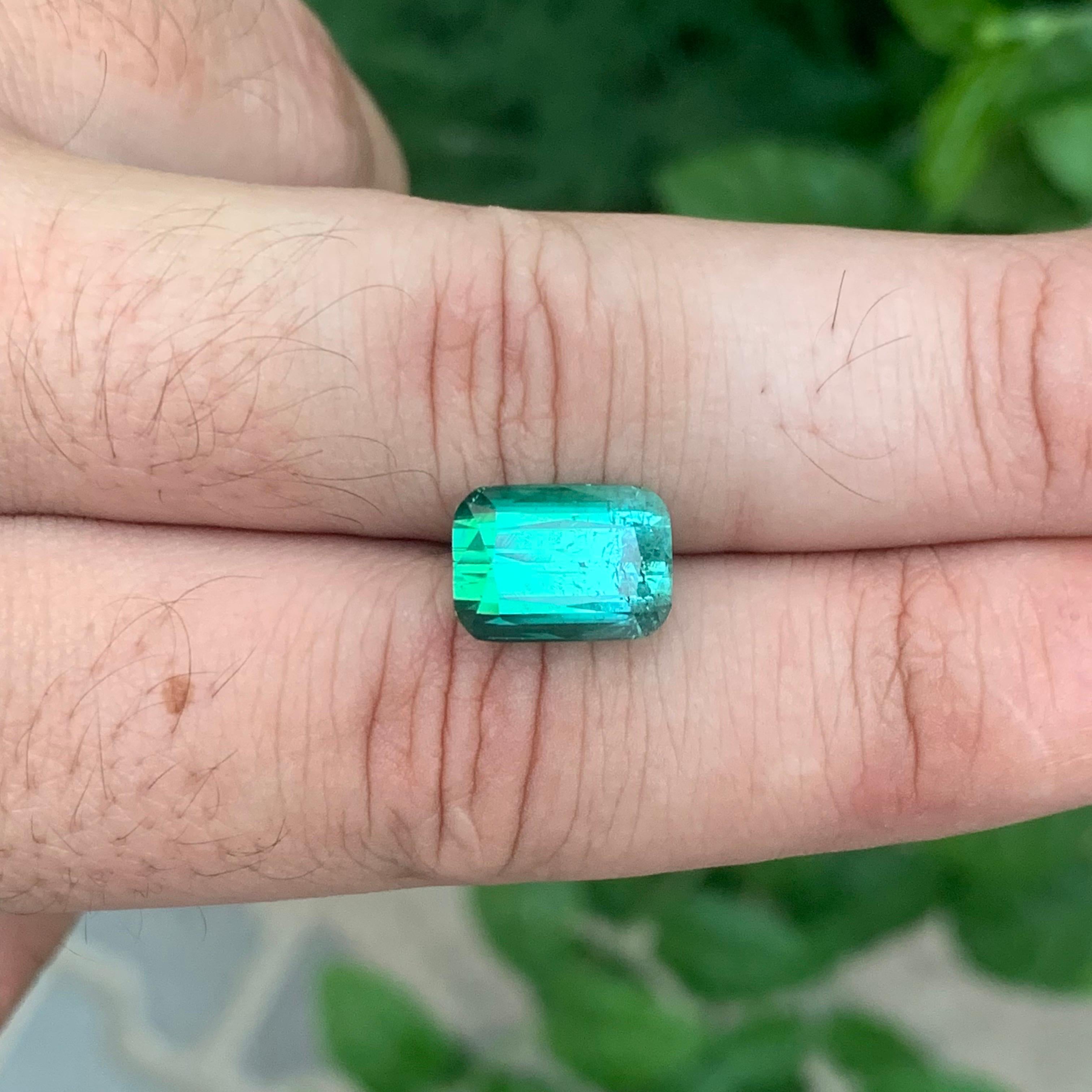 6.00 Carat Natural Loose Blue Green Tourmaline Cushion Shape Gemstone (Tourmaline bleue verte en forme de coussin) en vente 1
