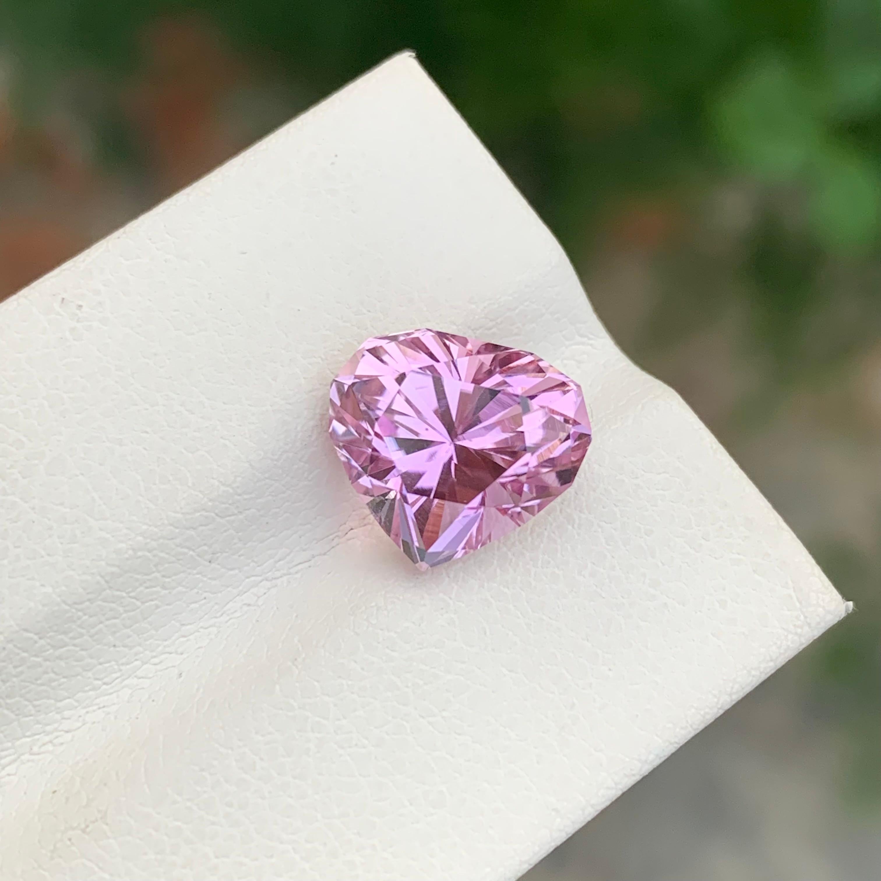 Arts and Crafts 6.00 Carat Natural Loose Pink Kunzite Heart Shape Gemstone For Jewellery For Sale