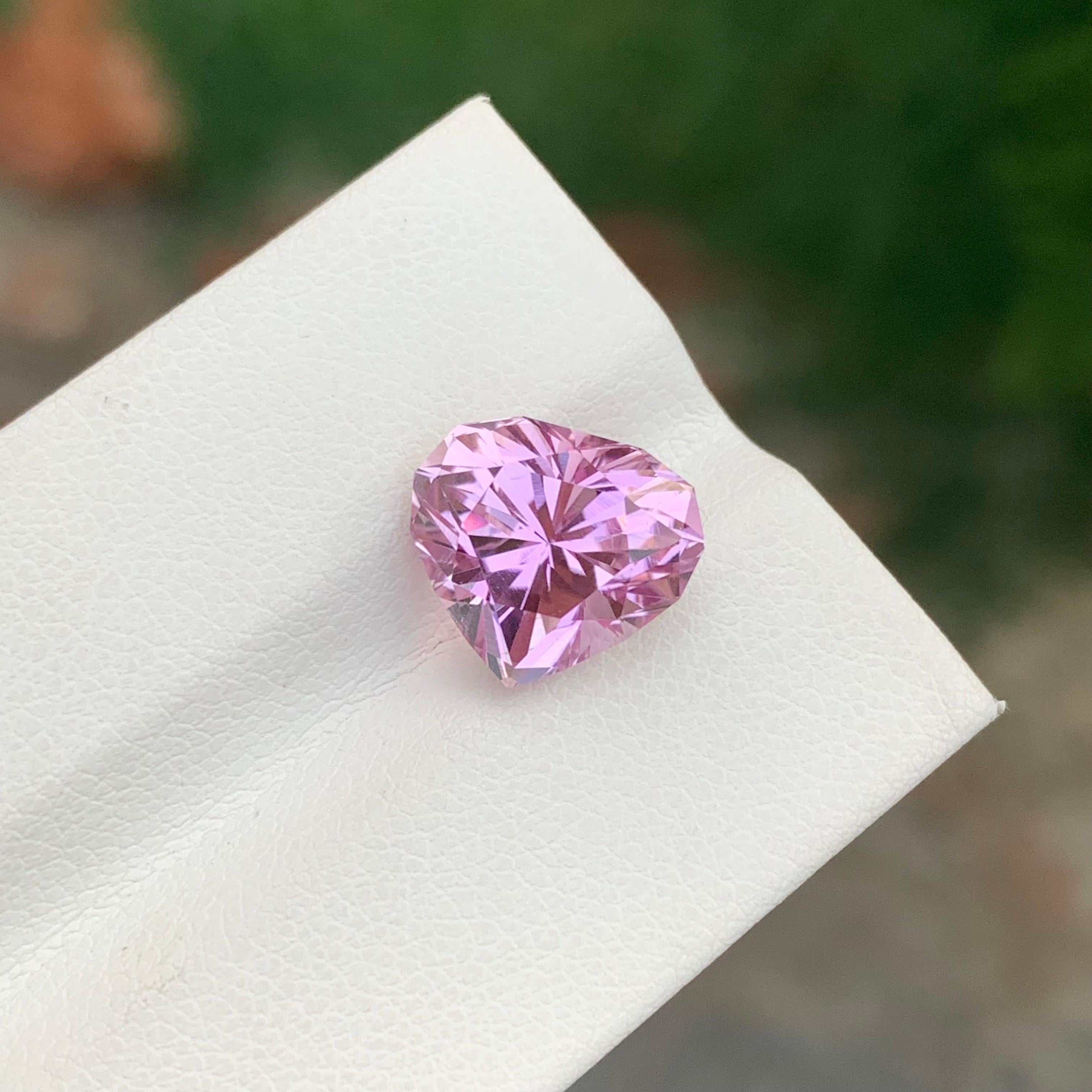 6.00 Carat Natural Loose Pink Kunzite Heart Shape Gemstone For Jewellery For Sale 1
