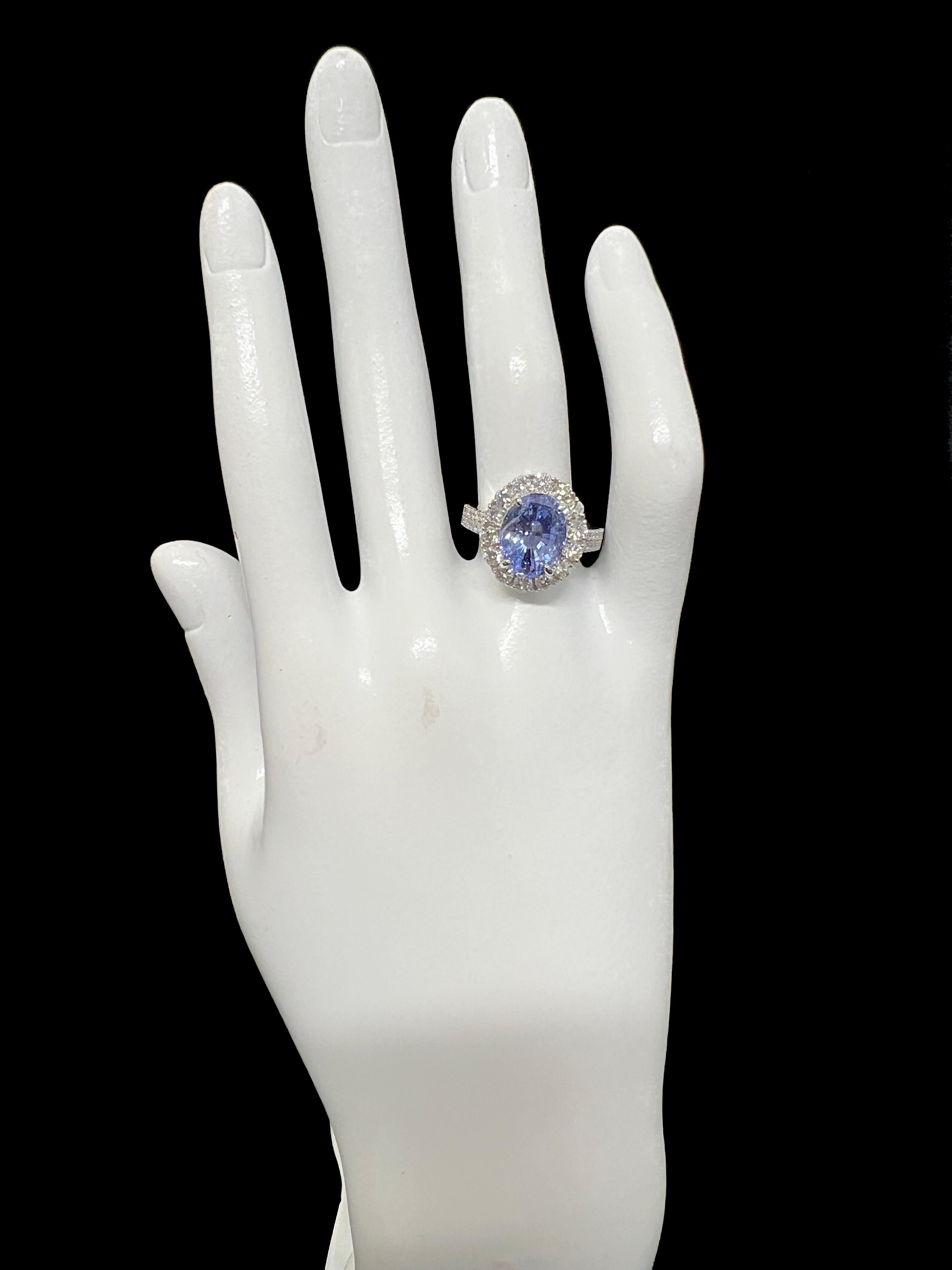 6.00 Carat Natural Unheated Sapphire and Diamond Cocktail Ring Made in Platinum For Sale 1