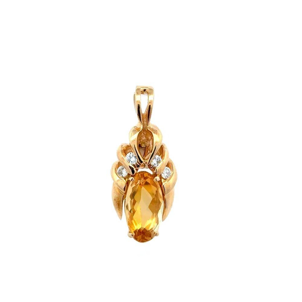 Einfach schön! Vintage 6 Karat Citrin und Diamant Gold Enhancer Drop Anhänger. Akzentuiert durch runde Diamanten im Brillantschliff mit einem Gewicht von ca. 0.28 tcw. Sicher von Hand in fein detaillierten handgefertigten 14K Gelbgold Fassung