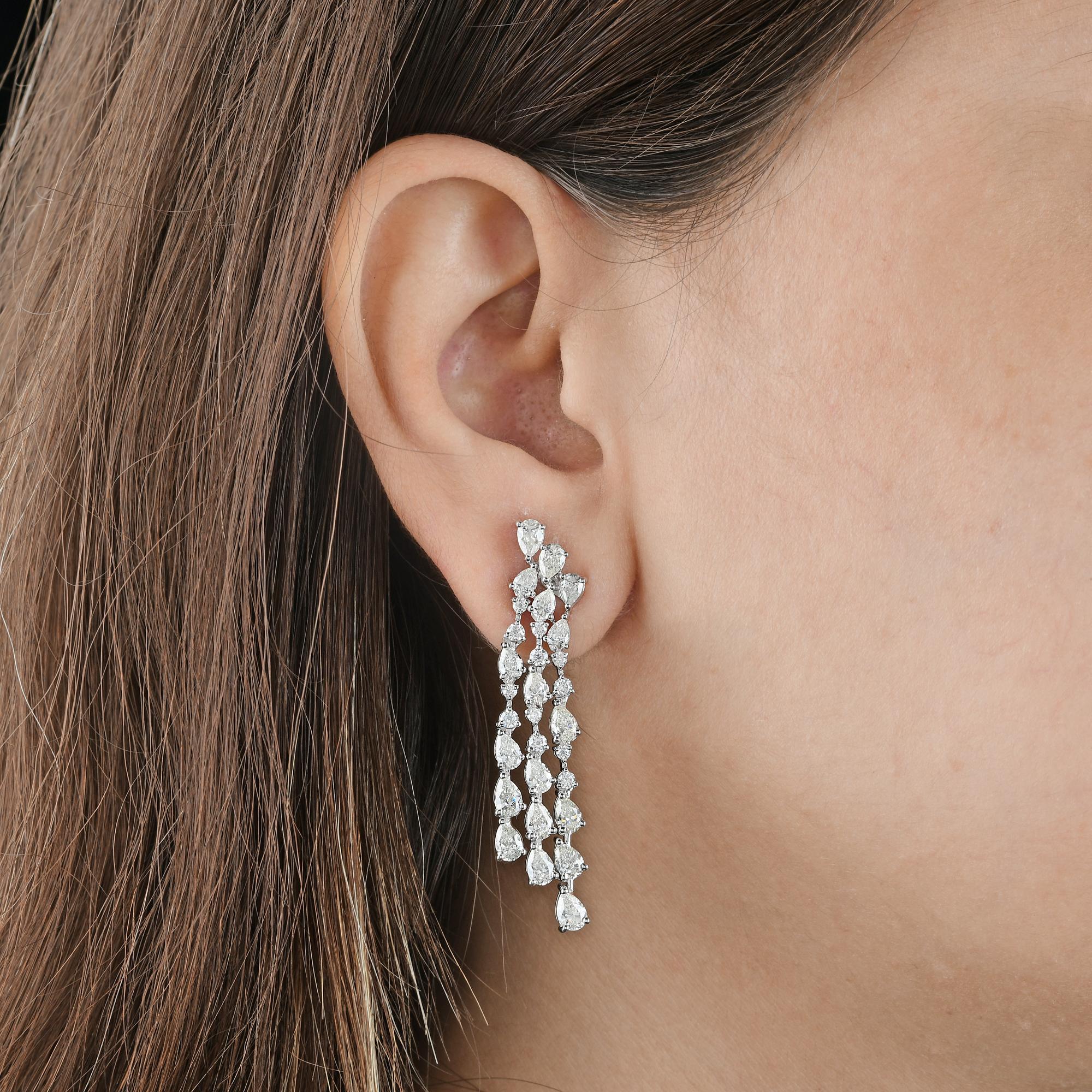 Taglio a goccia 6,00 Carat Pear Round Diamond Dangle Orecchini in oro bianco 14K Gioielli fatti a mano in vendita