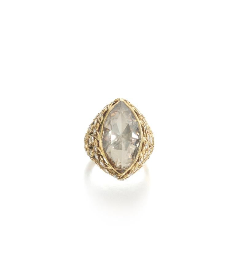 6.00 Carat Rose cut Marquise Diamond 18K Gold Ring In Good Condition For Sale In Geneva, CH