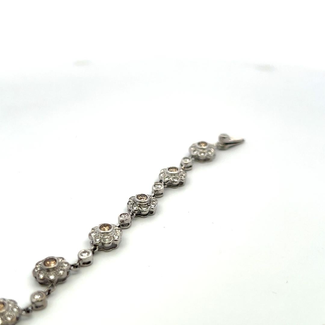 Collana Station in oro bianco 18 carati con diamanti rotondi Brilliante Fancy Brown da 6,00 carati in vendita 3