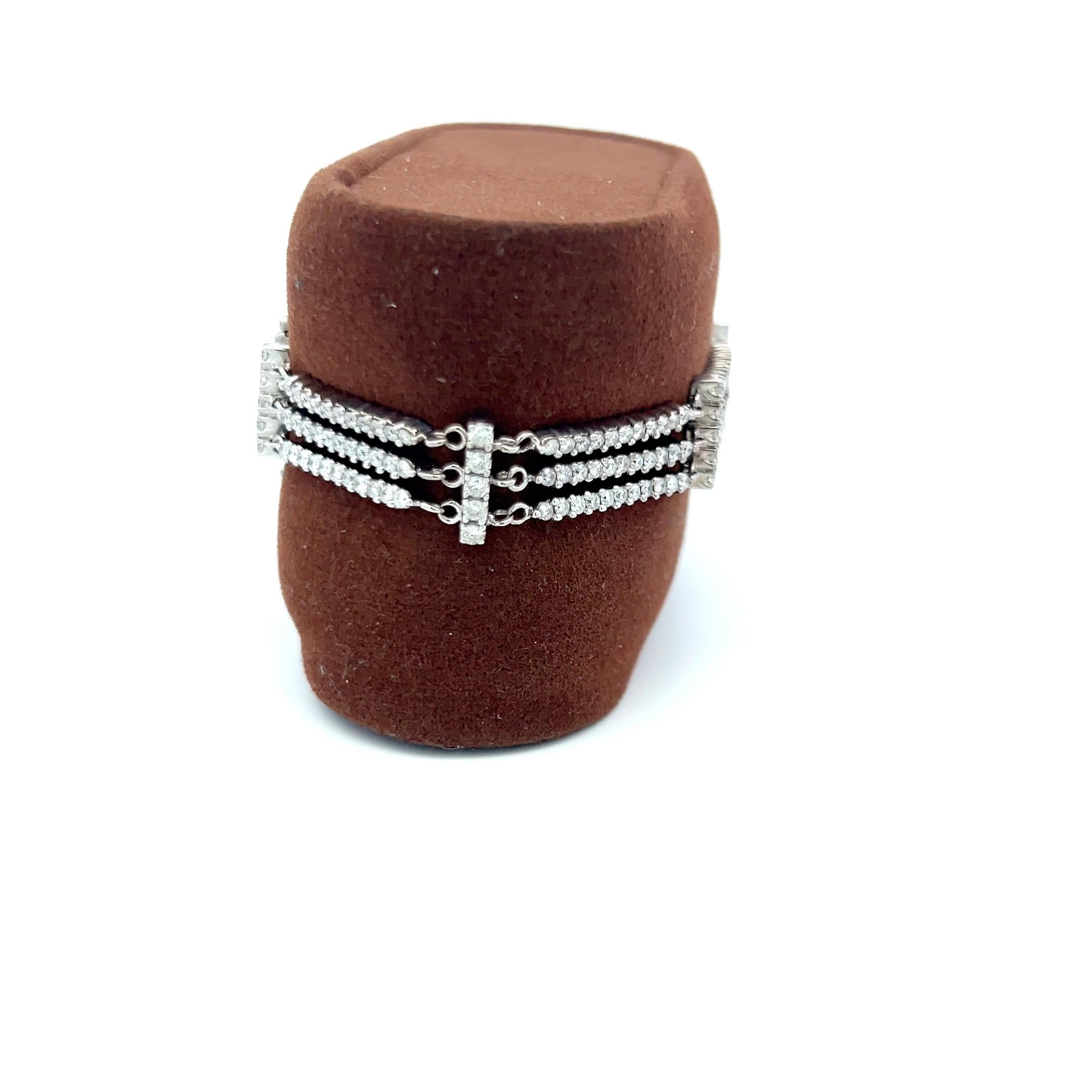 Bracelet à maillons en or blanc 18 carats avec diamants ronds brillants H VS de 6,00 carats en vente 5