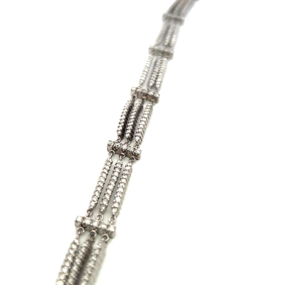 Bracelet à maillons en or blanc 18 carats avec diamants ronds brillants H VS de 6,00 carats en vente 1