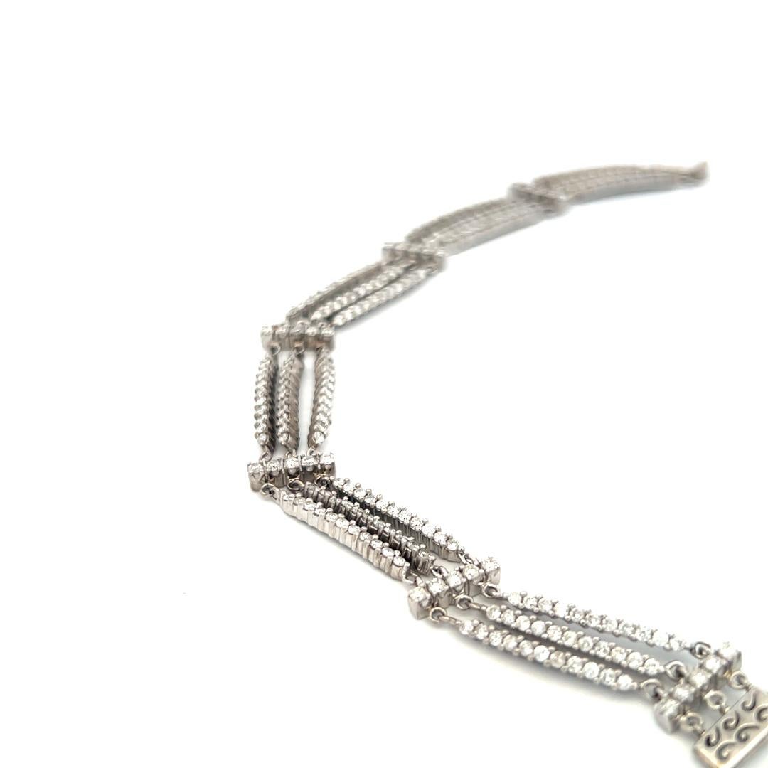 Bracelet à maillons en or blanc 18 carats avec diamants ronds brillants H VS de 6,00 carats en vente 2