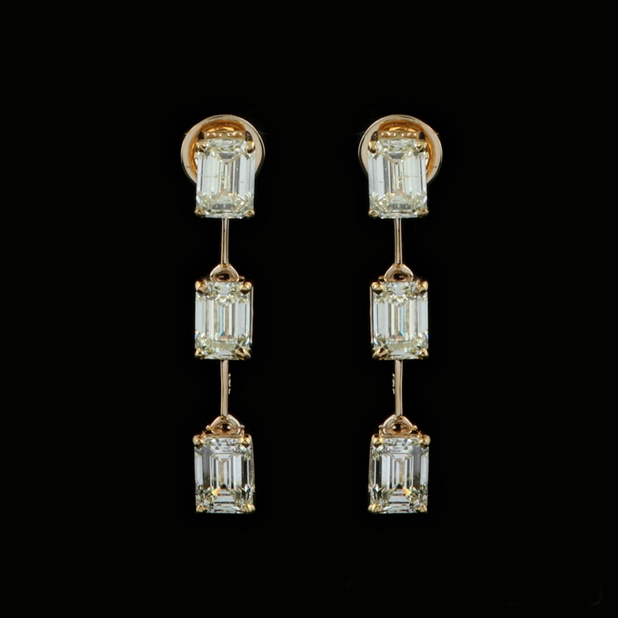 6.00 Carat SI Clarity HI Color Emerald Cut Diamond Earrings 14 Karat Yellow Gold In New Condition For Sale In Diera, Dubai