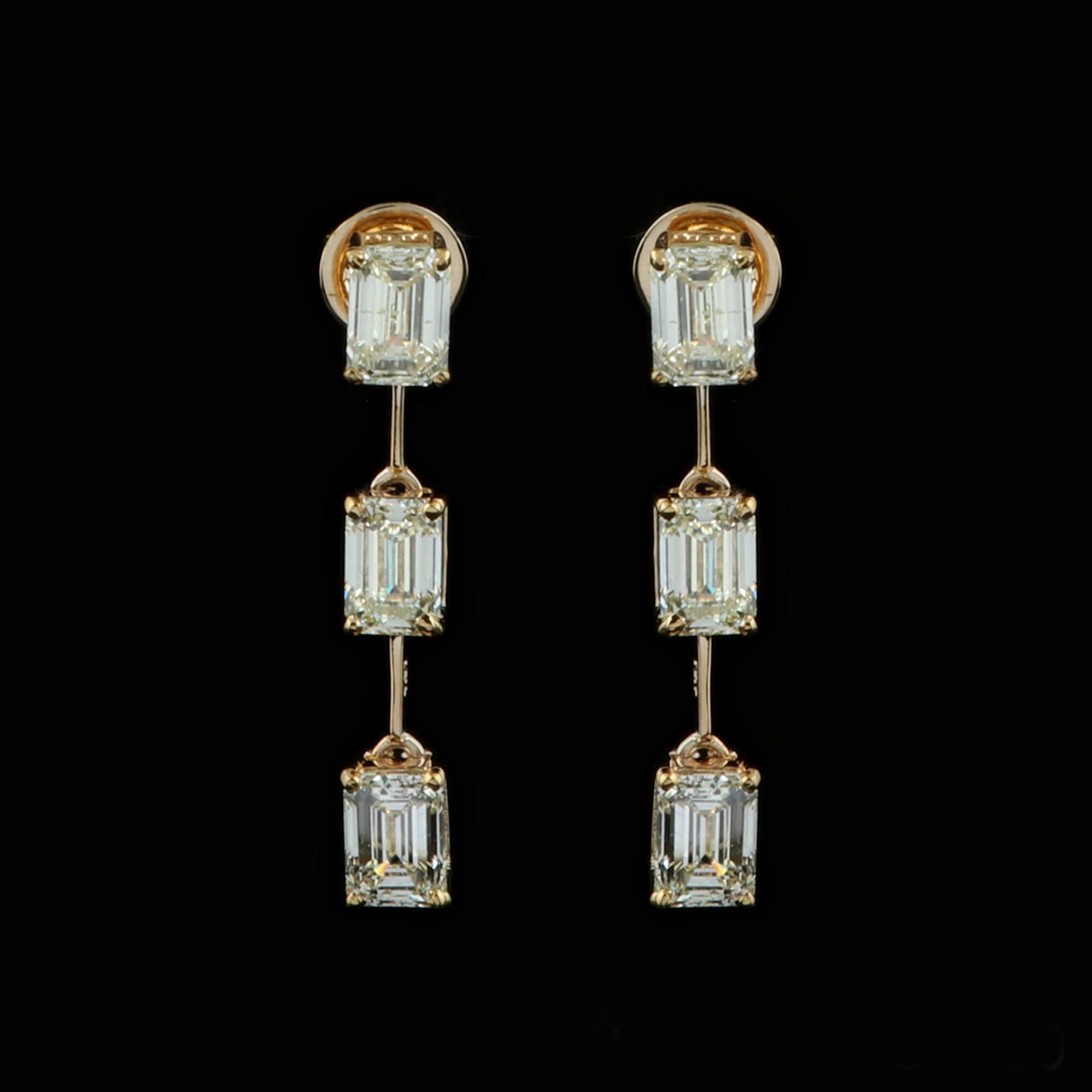 Women's 6.00 Carat SI Clarity HI Color Emerald Cut Diamond Earrings 18 Karat Yellow Gold For Sale