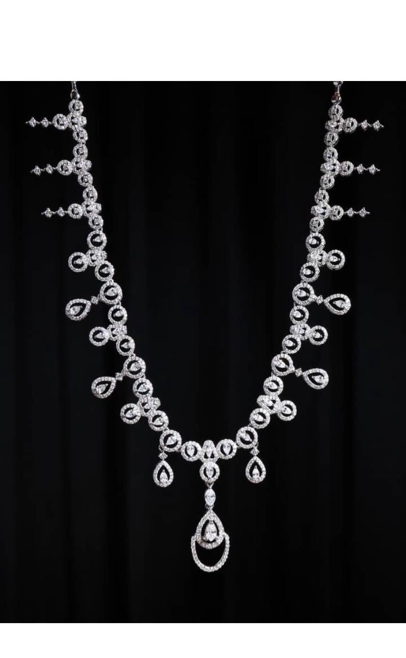 6,00 Karat gemischte Form Diamanten 18K Gold Halskette im Zustand „Neu“ im Angebot in Massafra, IT