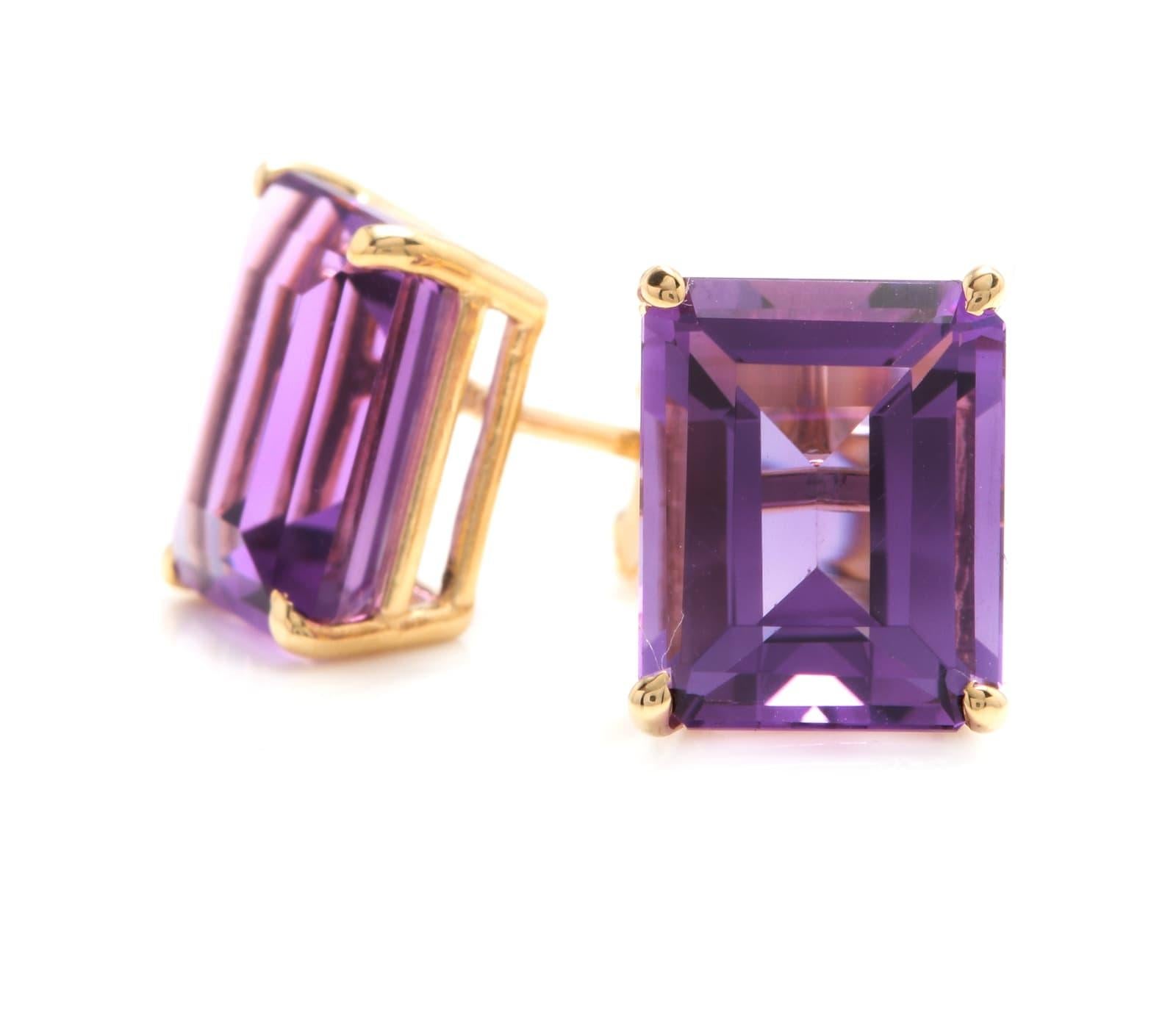 Exquisite Top Quality 6.00 Carats Natural Amethyst 14K Solid Yellow Gold Stud Earrings

Amazing looking piece! 

Total Natural Emerald Cut Amethyst Weight is: 6.00 Carats (both earrings) 

Amethyst Measures: Approx. 9.00 x 7.00mm

Total Earrings