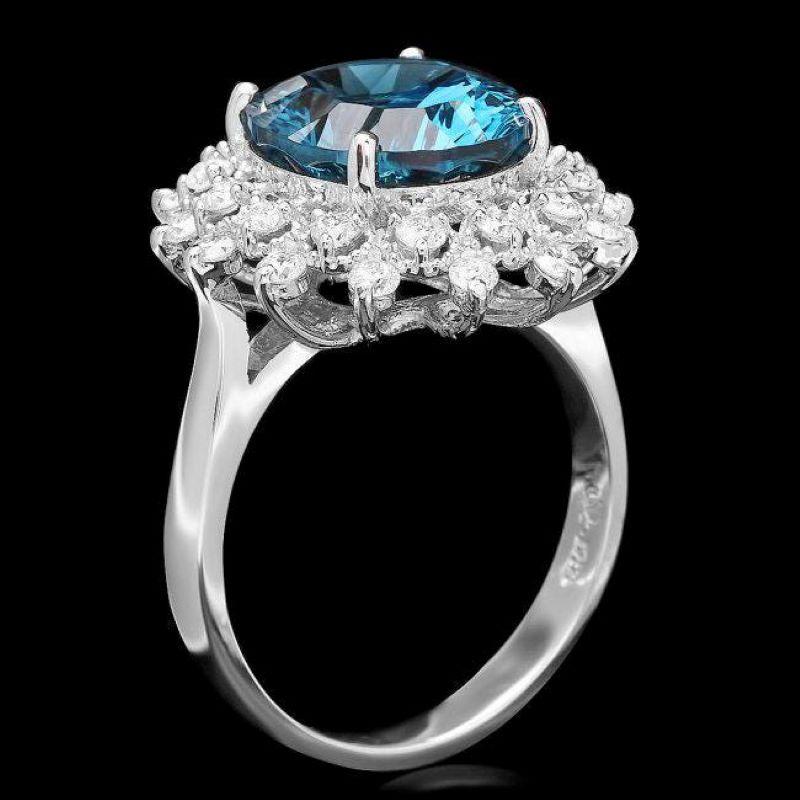 6,00 Karat Natürlicher Blautopas und Diamant 14K Massiv Weißgold Ring

Das Gesamtgewicht des natürlichen Blautopas beträgt: Ca. 5.40 Karat 

Blauer Topas Maße: Ca. 12.00 x 10.00mm

Natürliche runde Diamanten Gewicht: Ca. 0,60 Karat (Farbe G-H /