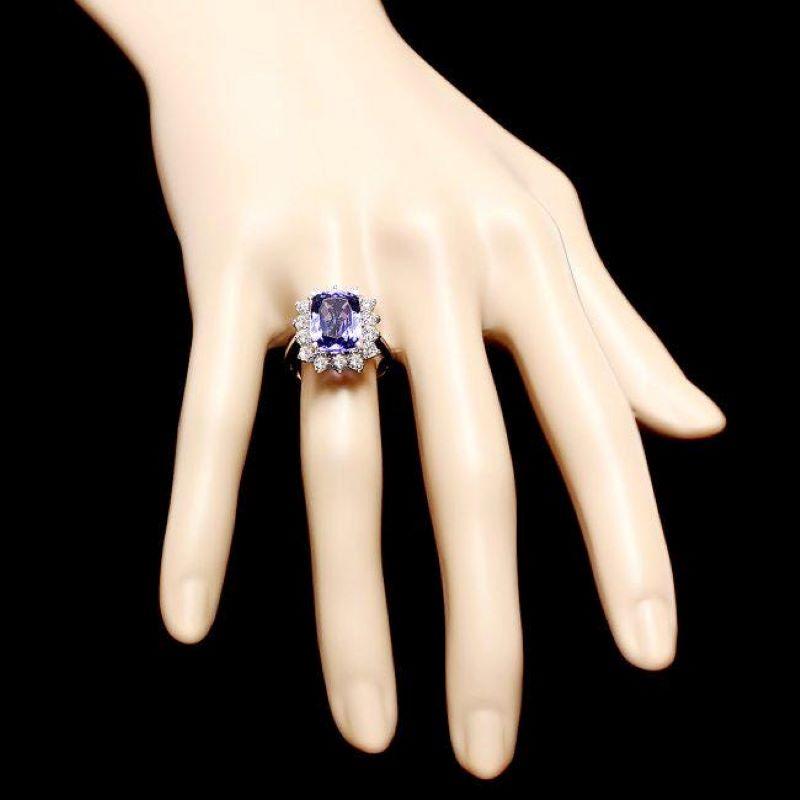 6.00 Carats Natural Tanzanite and Diamond 14K Solid White Gold Ring In New Condition For Sale In Los Angeles, CA