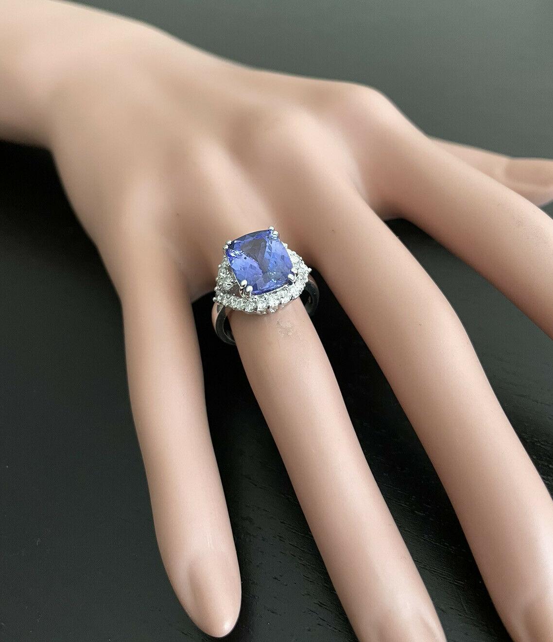 6.00 Carats Natural Tanzanite and Diamond 18k Solid White Gold Ring For Sale 2