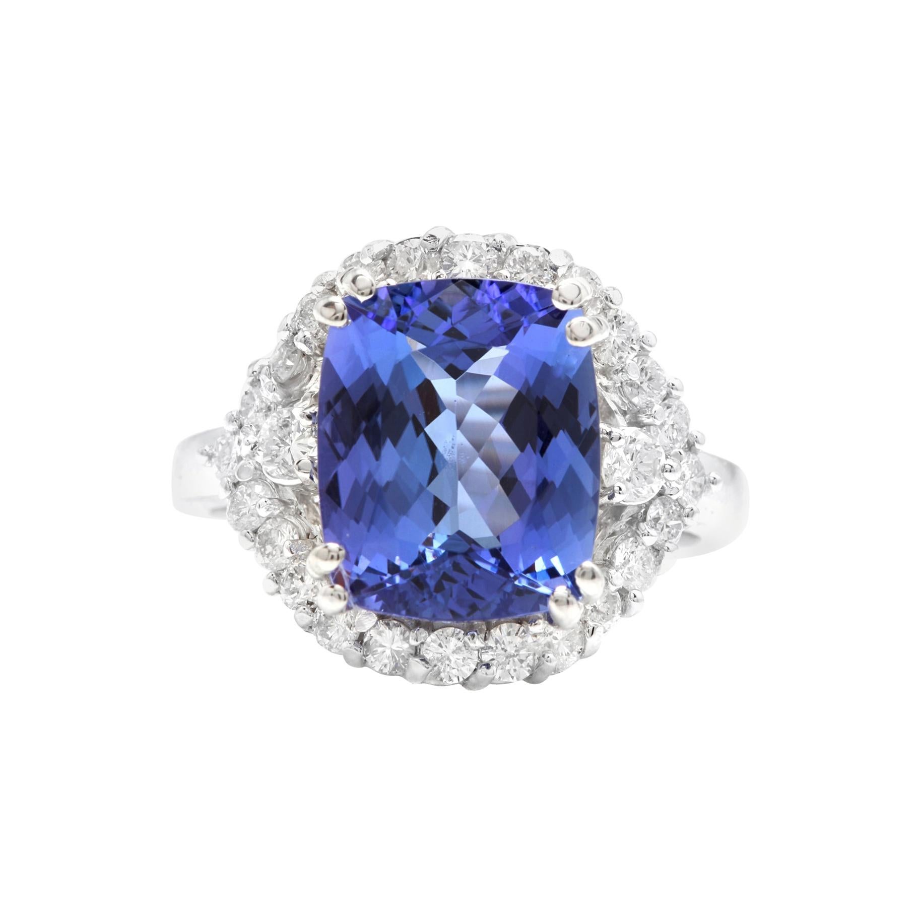 6.00 Carats Natural Tanzanite and Diamond 18k Solid White Gold Ring For Sale