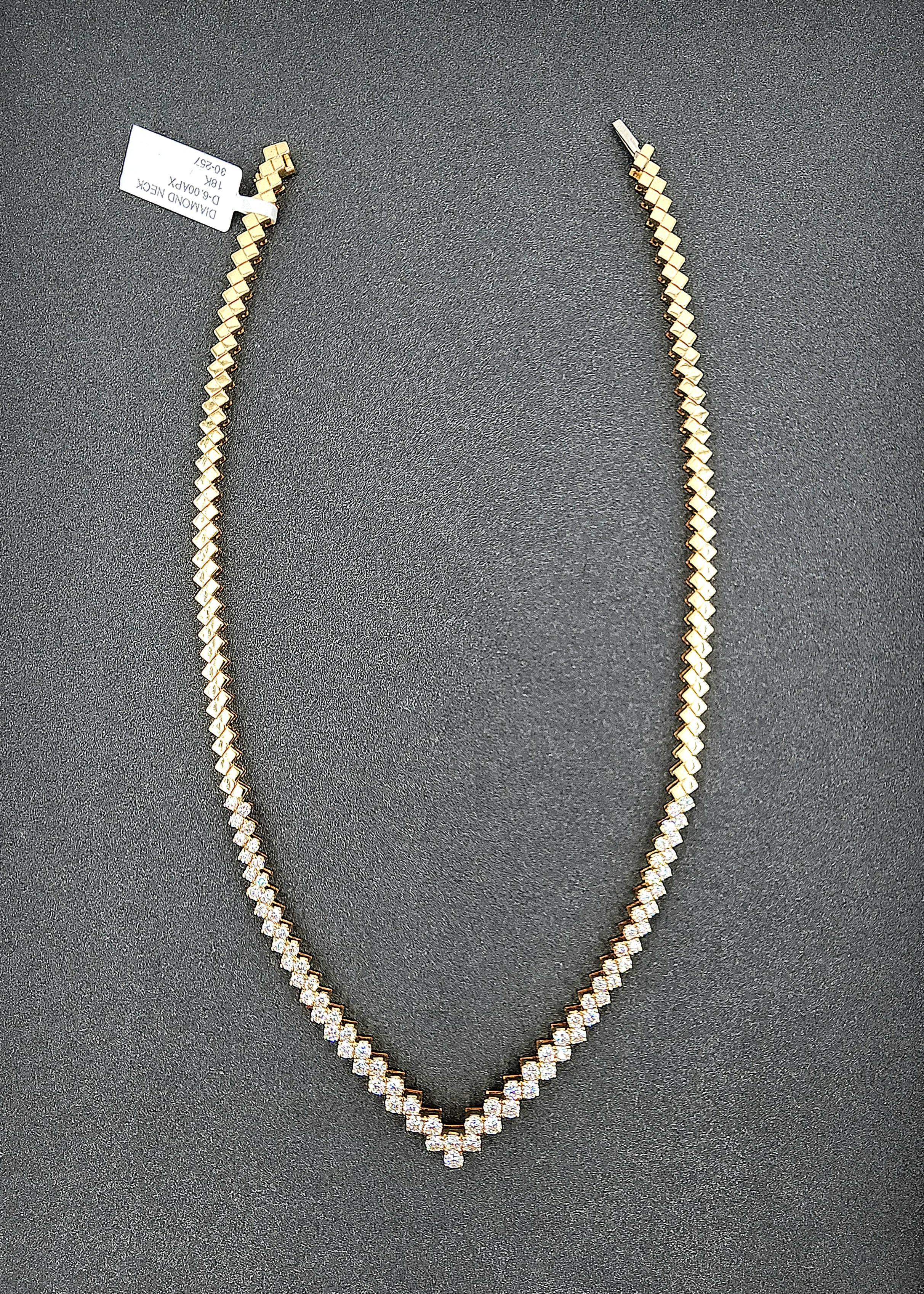Moderno Collana di diamanti Zig Zag da 6,00 carati in vendita